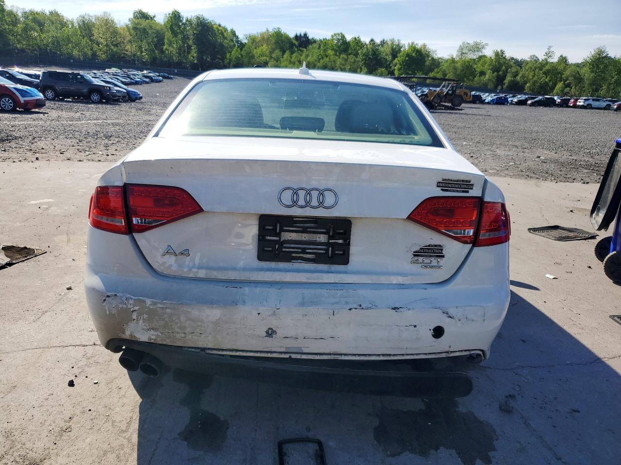 2012 Audi A4 Premium White vin: WAUBFAFL6CN019042