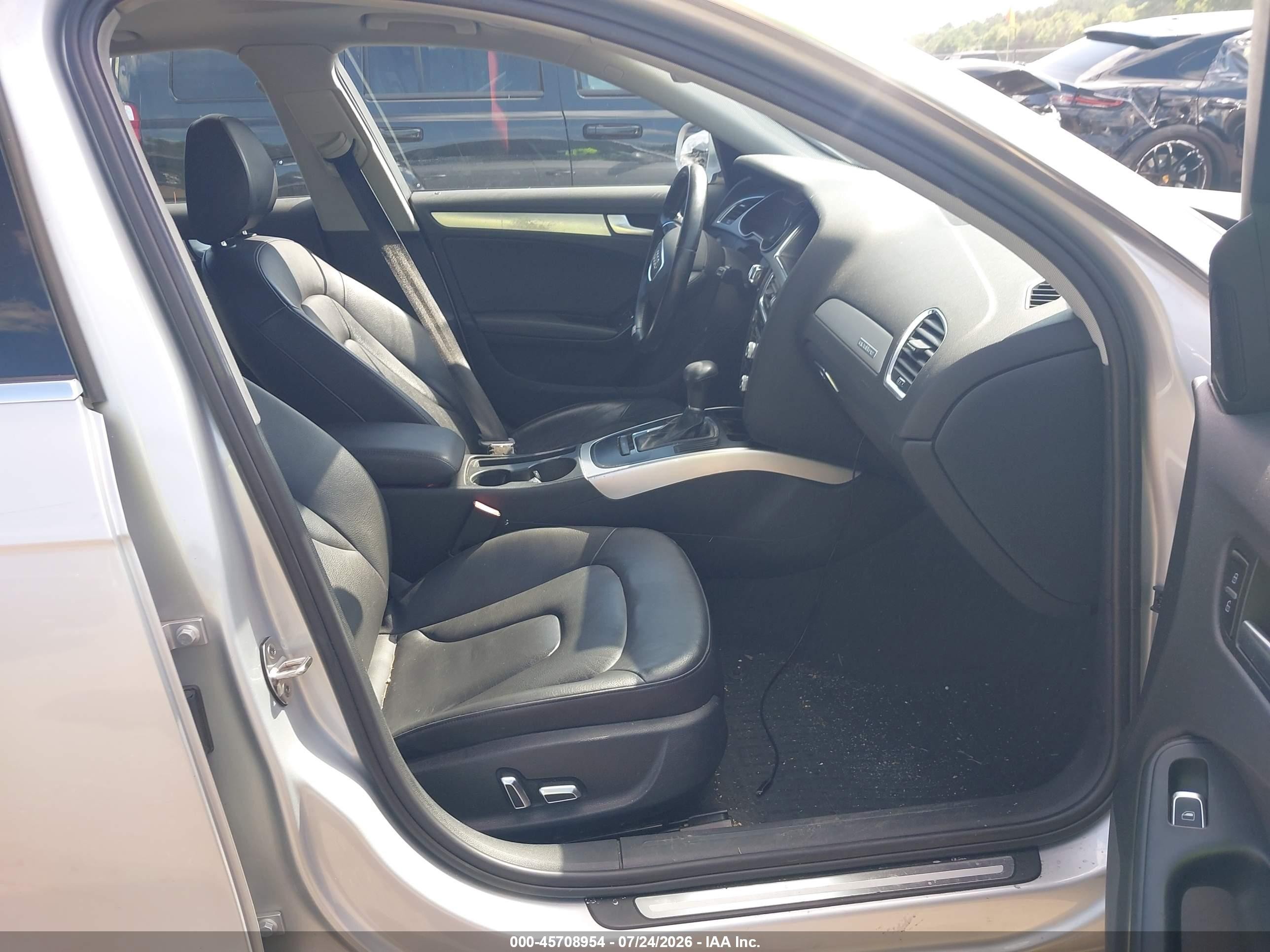 2013 Audi A4 2.0t Premium Silver vin: WAUBFAFL6DN006325
