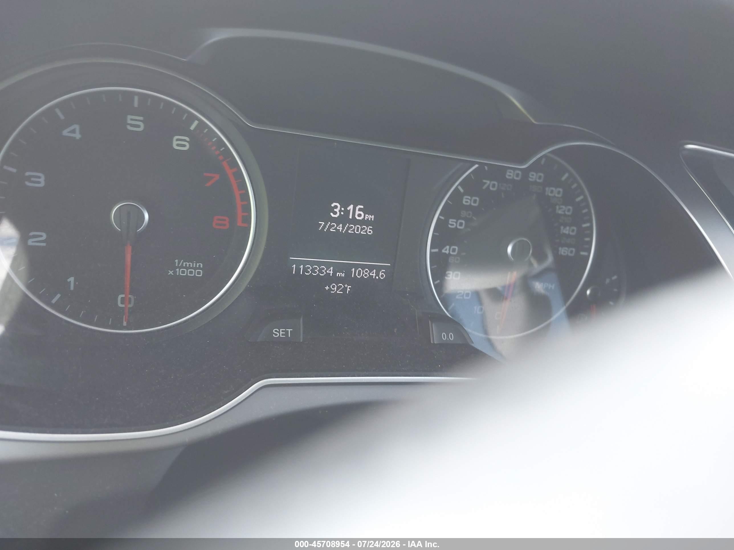 2013 Audi A4 2.0t Premium Silver vin: WAUBFAFL6DN006325