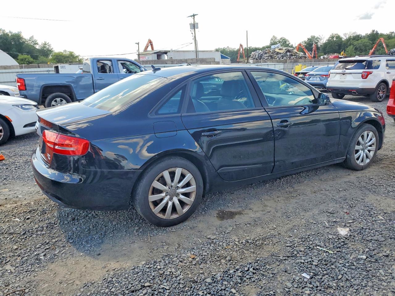 2013 Audi A4 Premium Черный vin: WAUBFAFL6DN036246