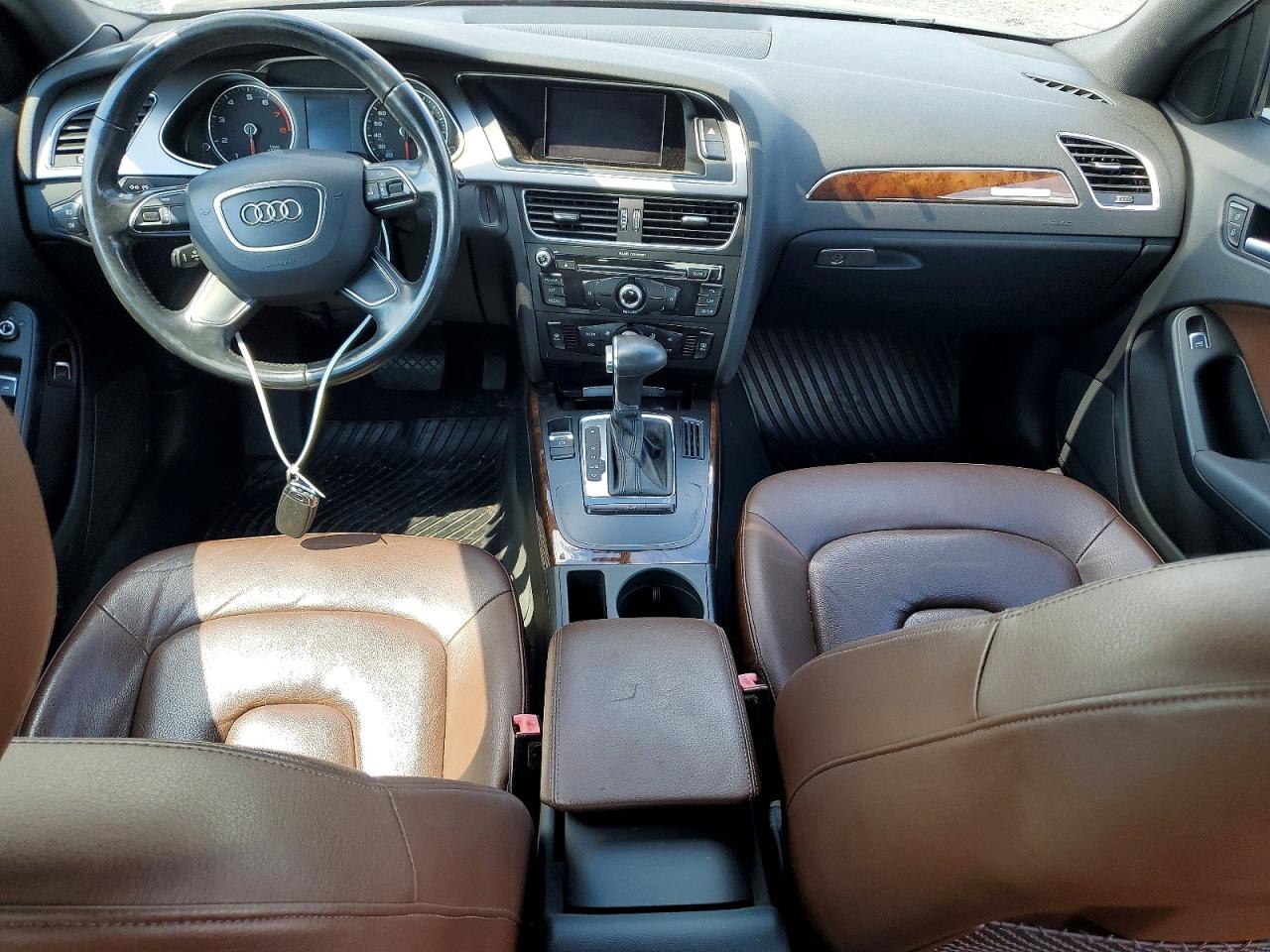 2013 Audi A4 Premium Черный vin: WAUBFAFL6DN036246