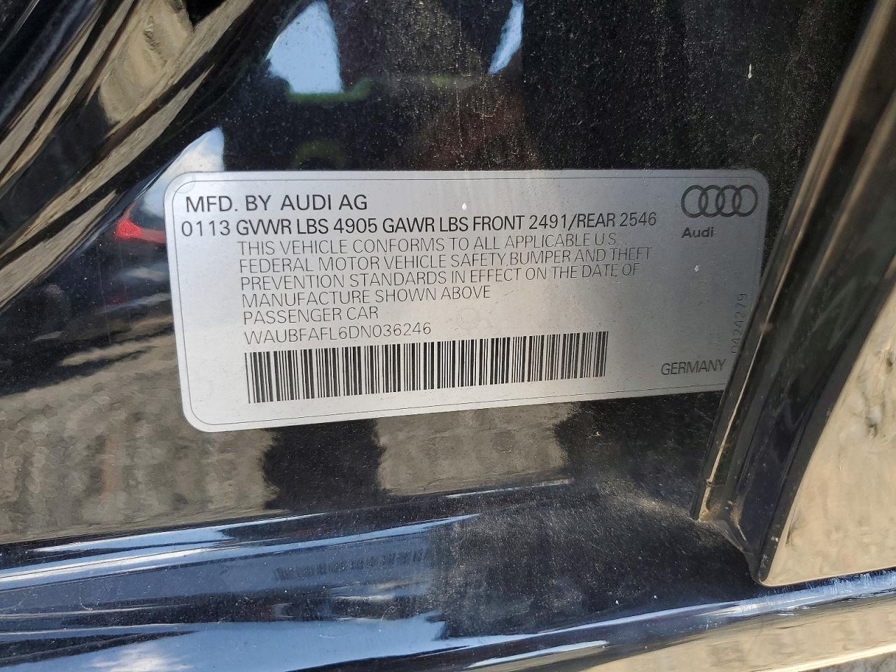 2013 Audi A4 Premium Черный vin: WAUBFAFL6DN036246