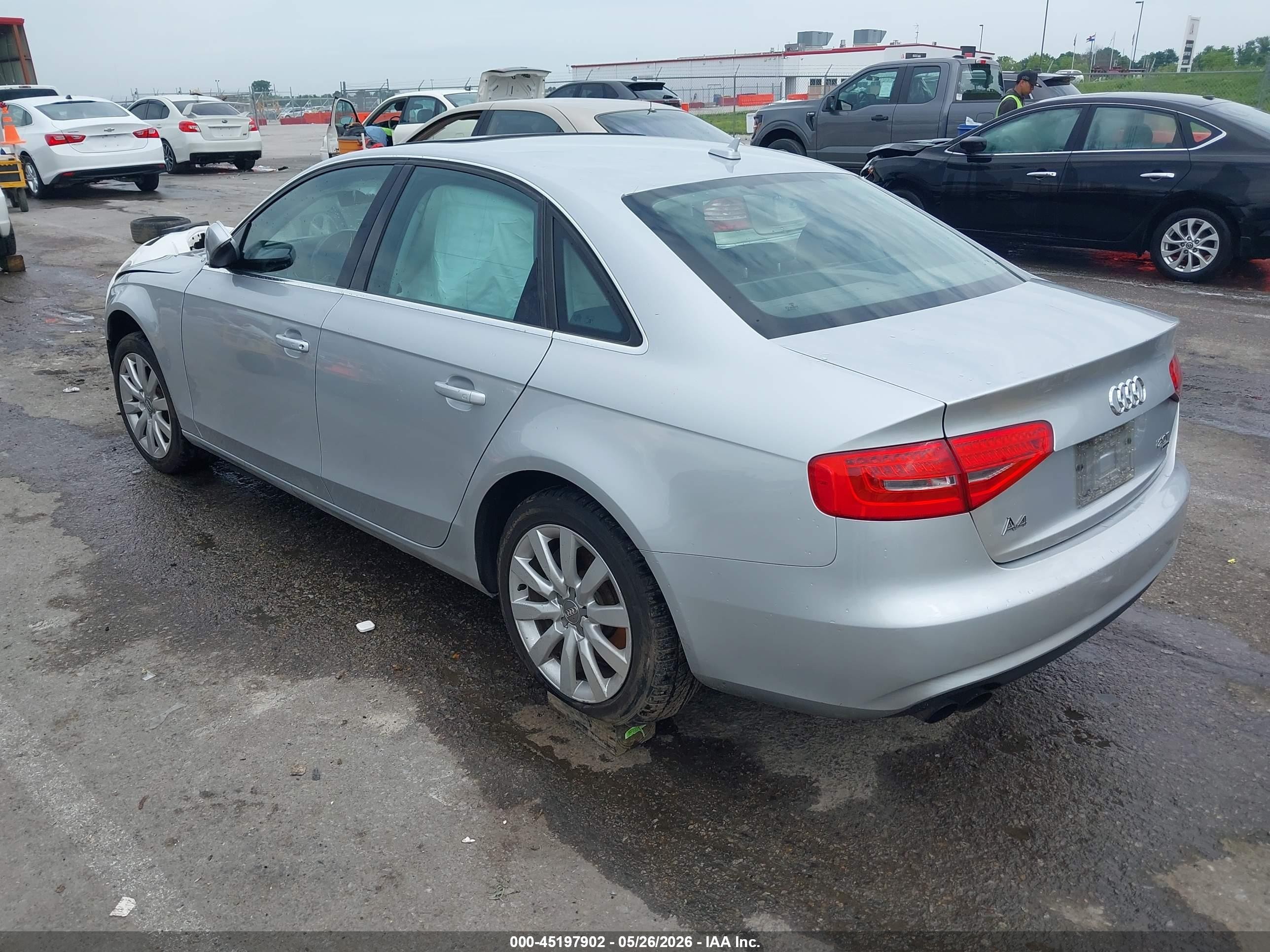 2013 Audi A4 2.0t Premium Silver vin: WAUBFAFL6DN044038