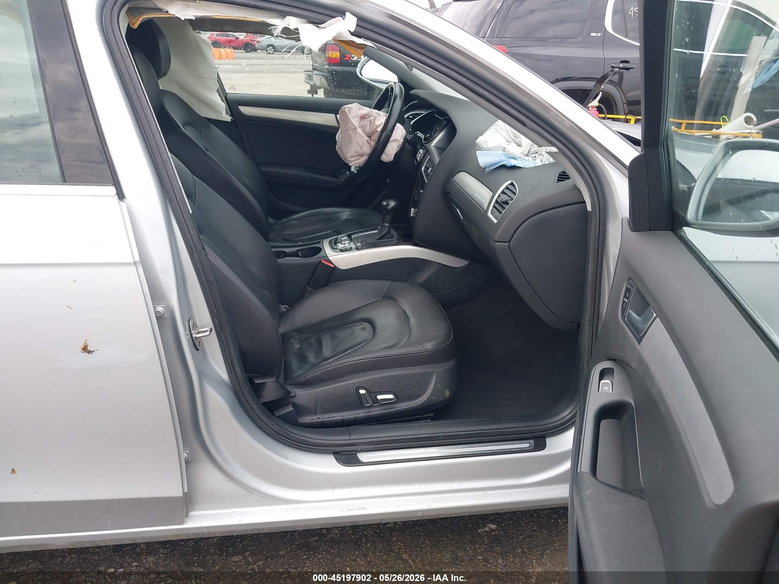 2013 Audi A4 2.0t Premium Silver vin: WAUBFAFL6DN044038
