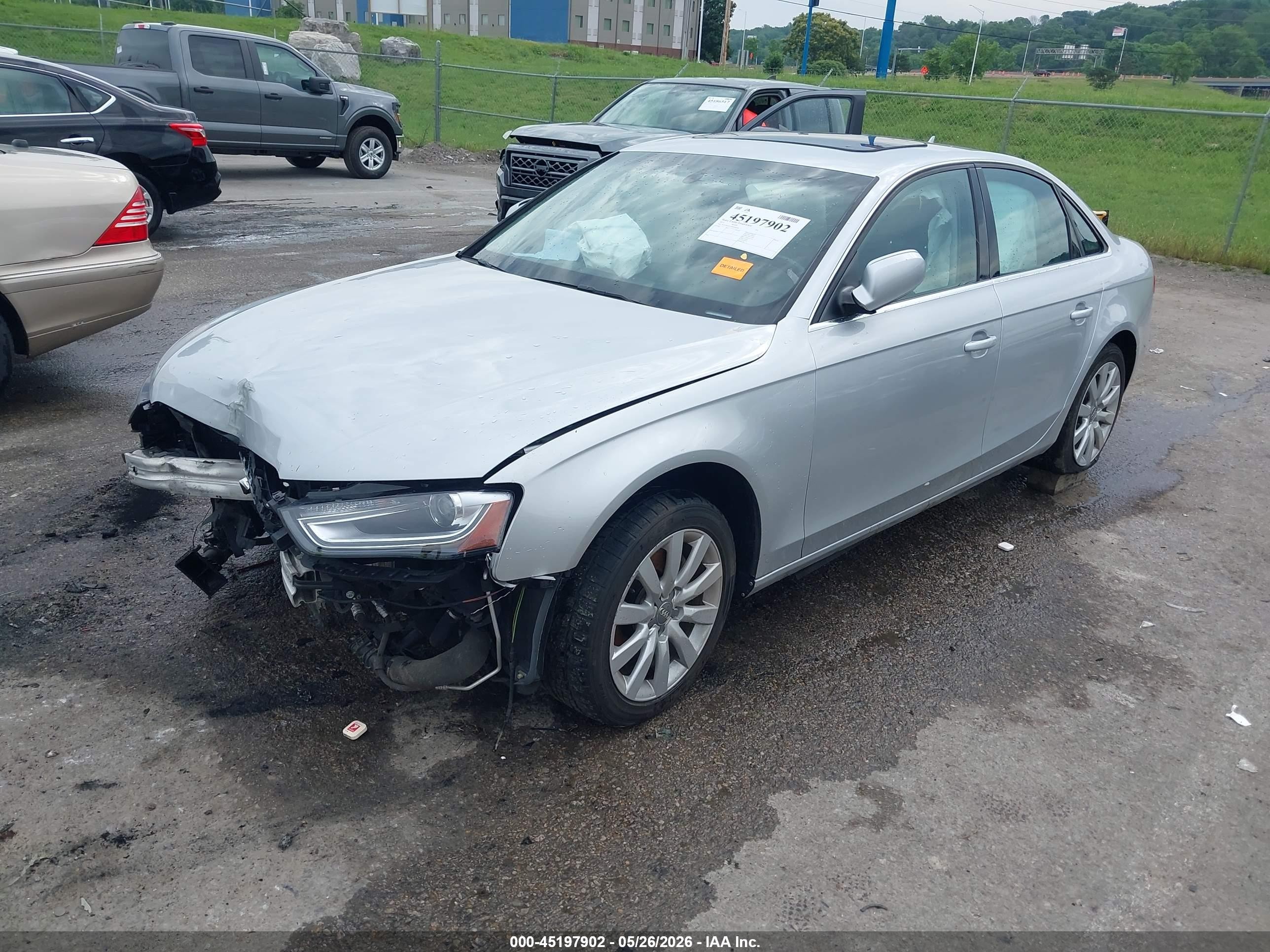 2013 Audi A4 2.0t Premium Silver vin: WAUBFAFL6DN044038