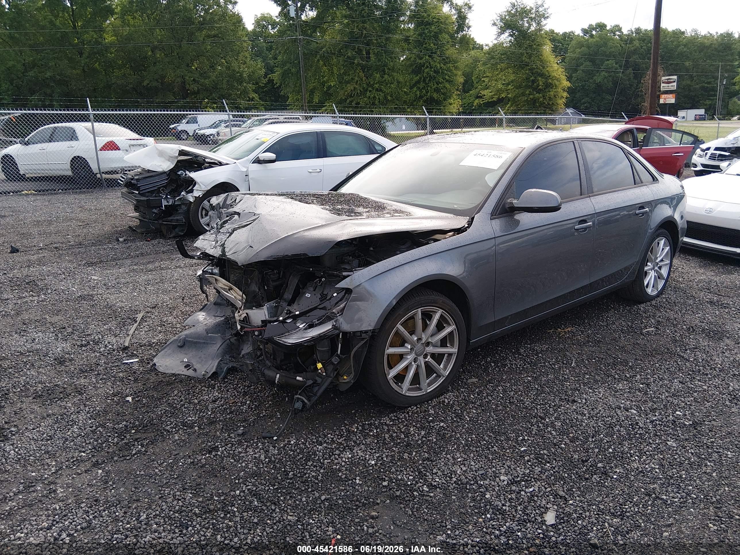 2014 Audi A4 2.0t Premium Gray vin: WAUBFAFL6EN039875