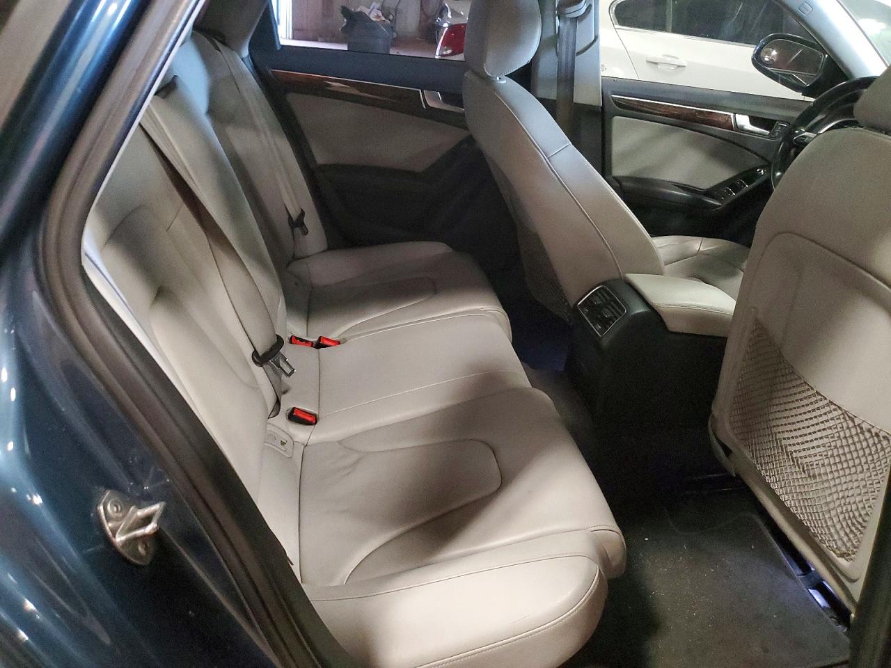 2015 Audi A4 Premium Blue vin: WAUBFAFL6FN014931