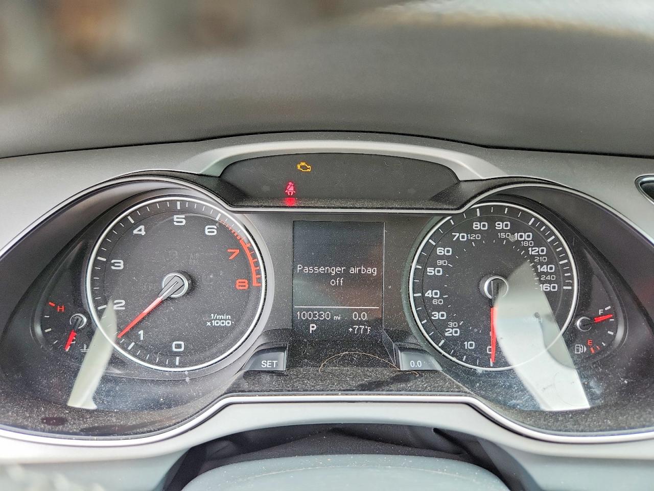 2015 Audi A4 Premium Silver vin: WAUBFAFL6FN030370