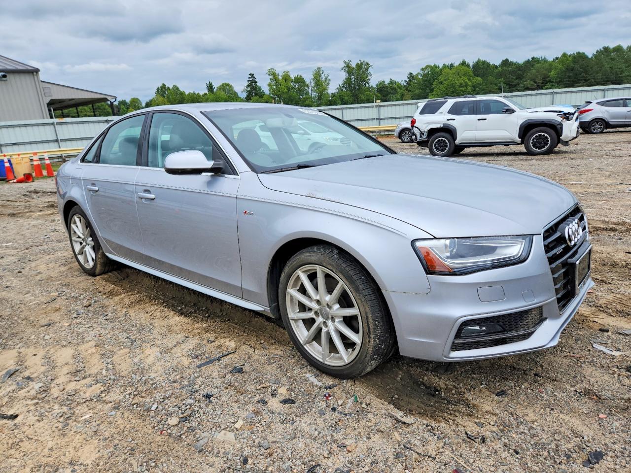 2015 Audi A4 Premium Silver vin: WAUBFAFL6FN030370