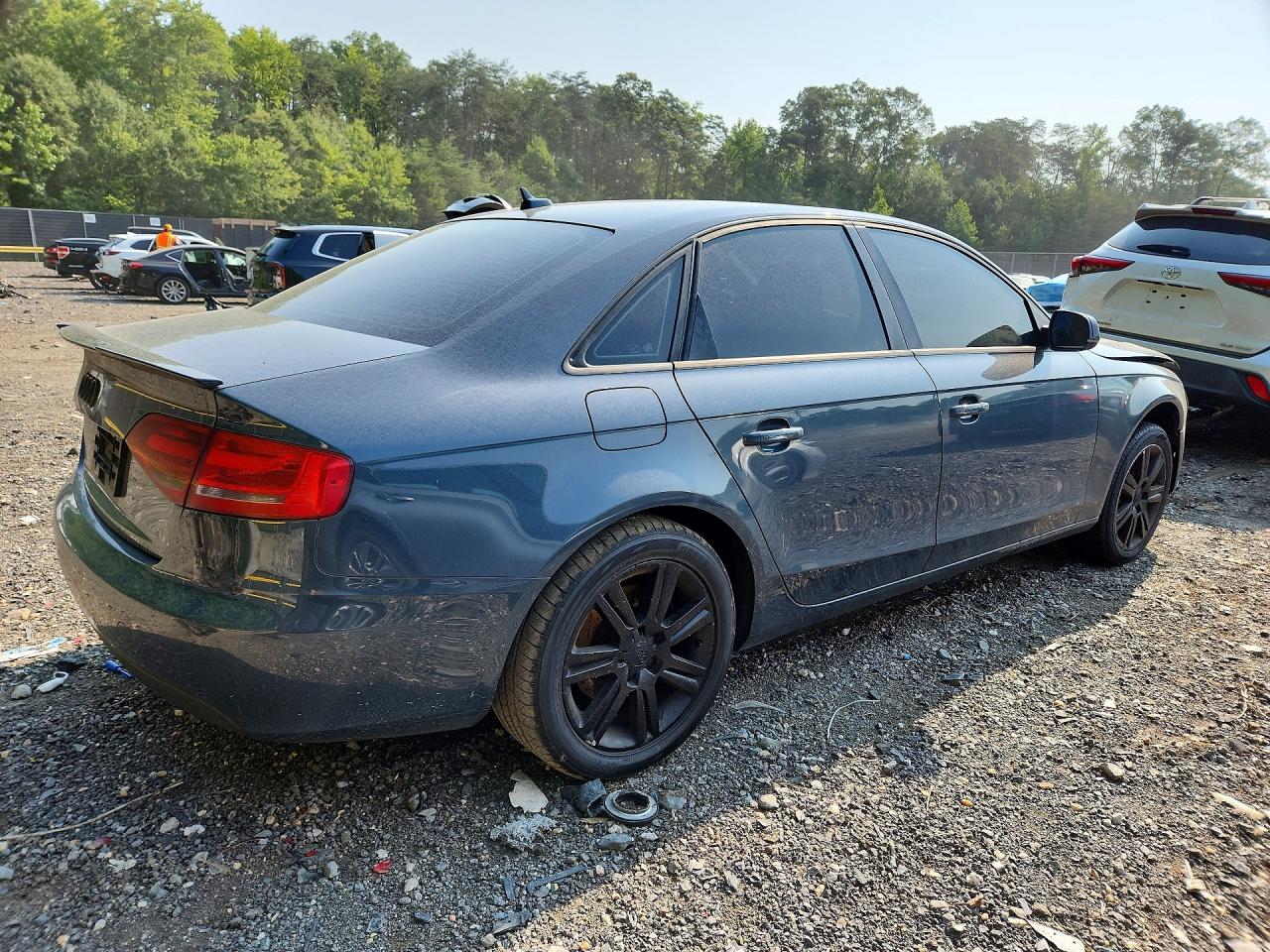 2011 Audi A4 Premium Серый vin: WAUBFAFL7BN010915