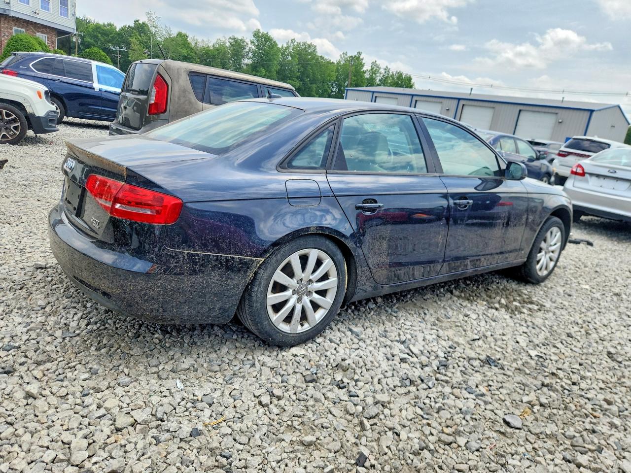 2013 Audi A4 Premium Серый vin: WAUBFAFL7DN010027