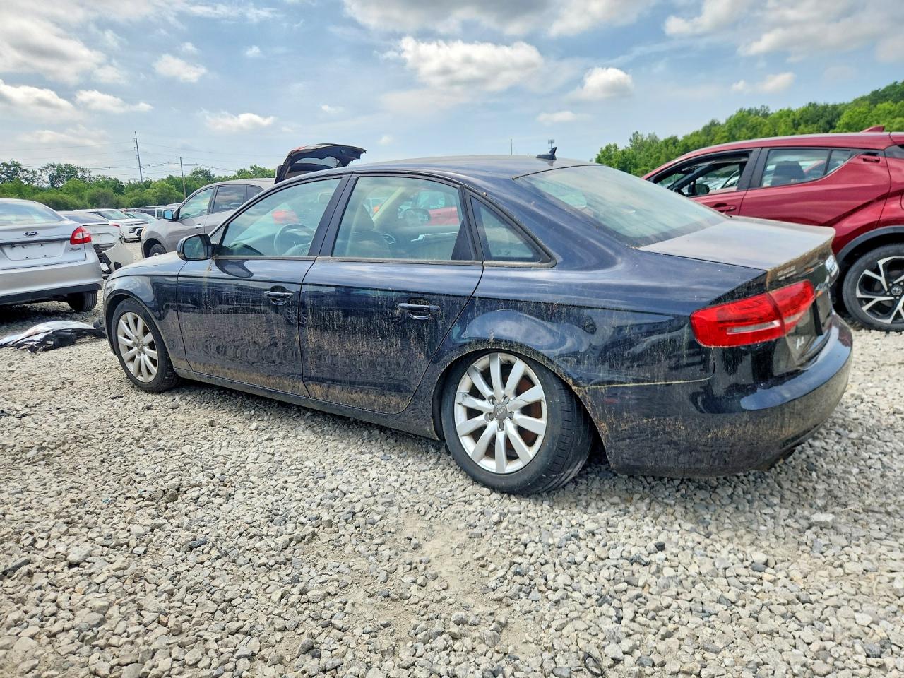 2013 Audi A4 Premium Серый vin: WAUBFAFL7DN010027
