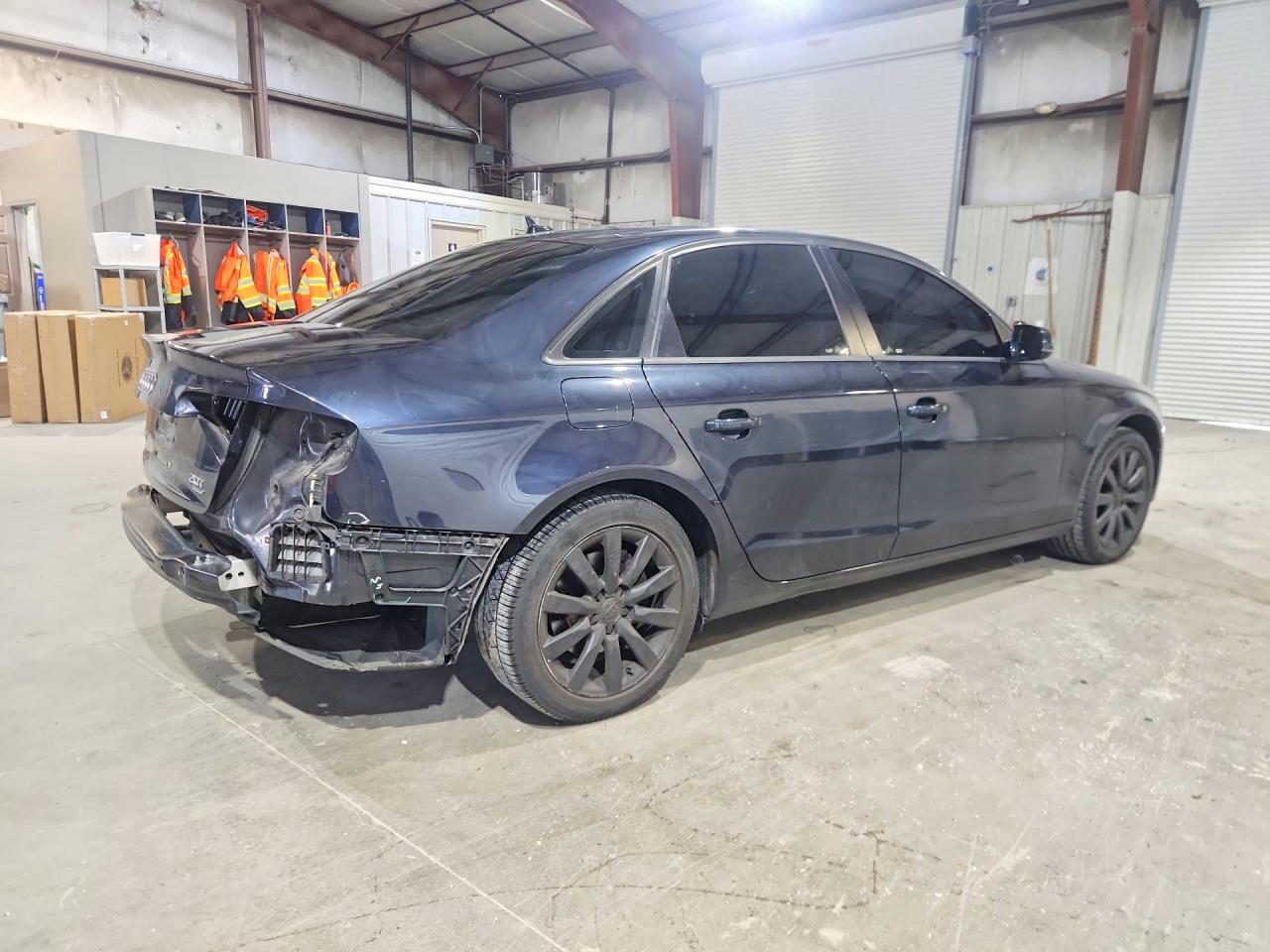 2013 Audi A4 Premium Blue vin: WAUBFAFL7DN012649