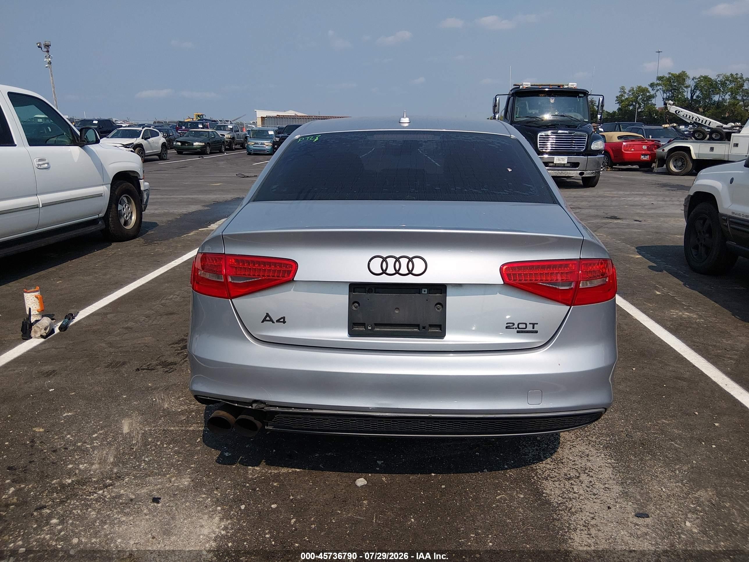 2015 Audi A4 2.0t Premium Silver vin: WAUBFAFL7FN004943