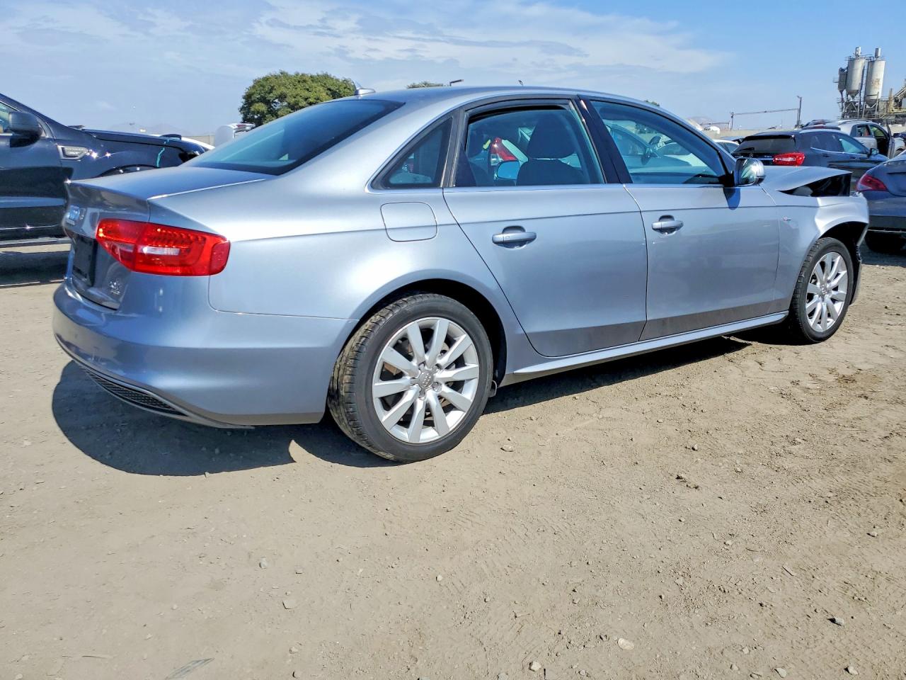 2015 Audi A4 Premium Серый vin: WAUBFAFL7FN016414