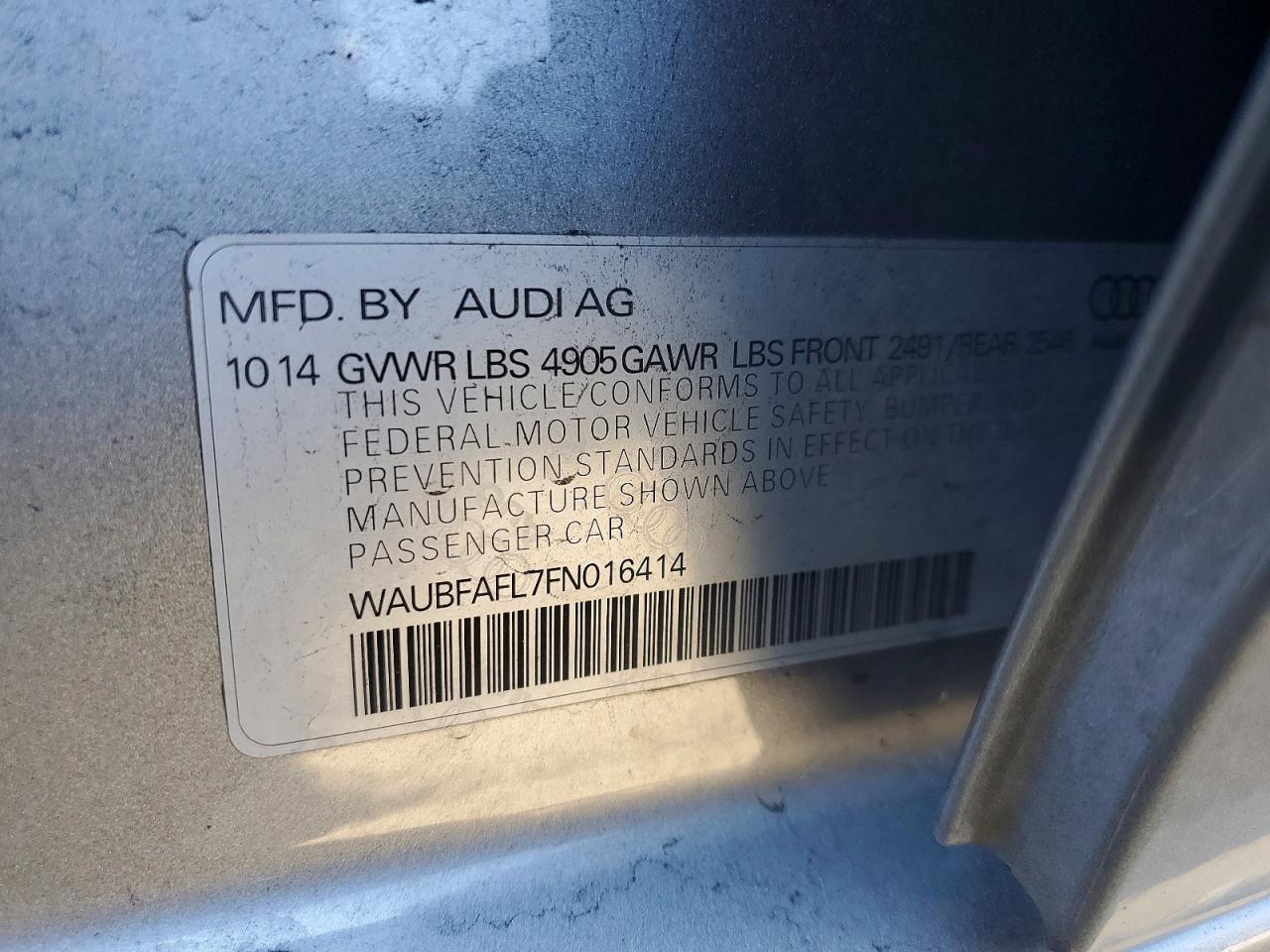 2015 Audi A4 Premium Серый vin: WAUBFAFL7FN016414
