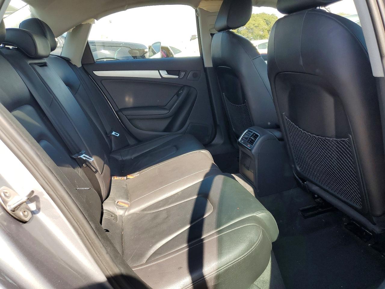 2015 Audi A4 Premium Серый vin: WAUBFAFL7FN016414