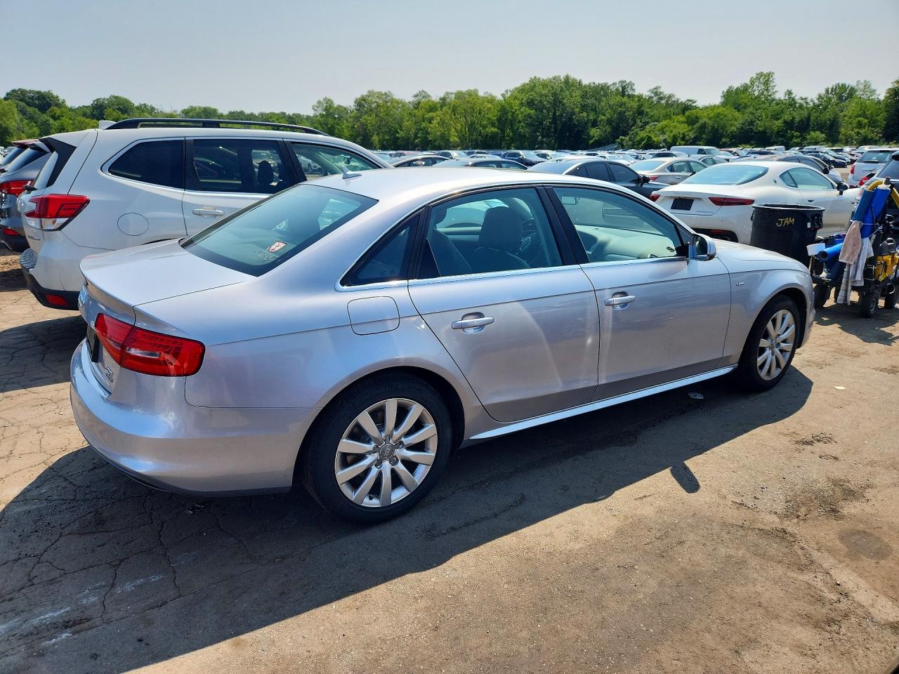 2015 Audi A4 Premium Silver vin: WAUBFAFL7FN021144