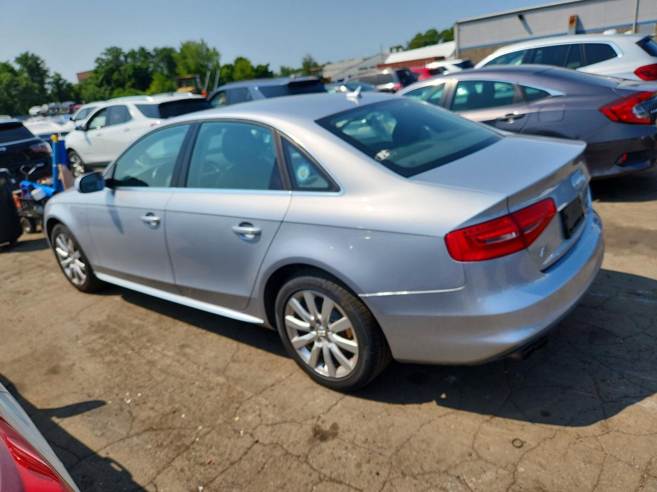 2015 Audi A4 Premium Silver vin: WAUBFAFL7FN021144