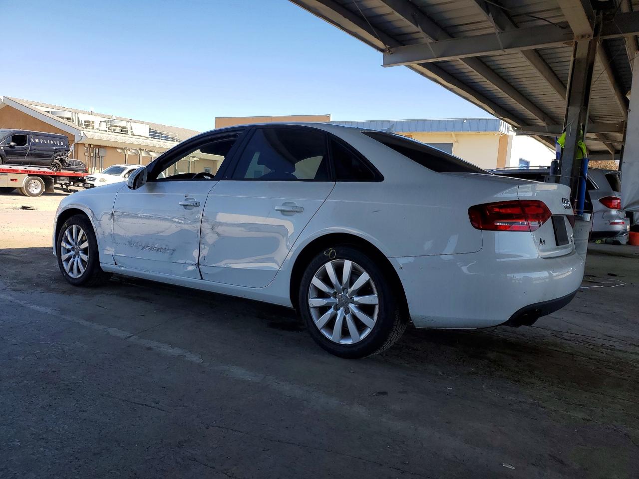 2012 Audi A4 Premium White vin: WAUBFAFL8CN004123