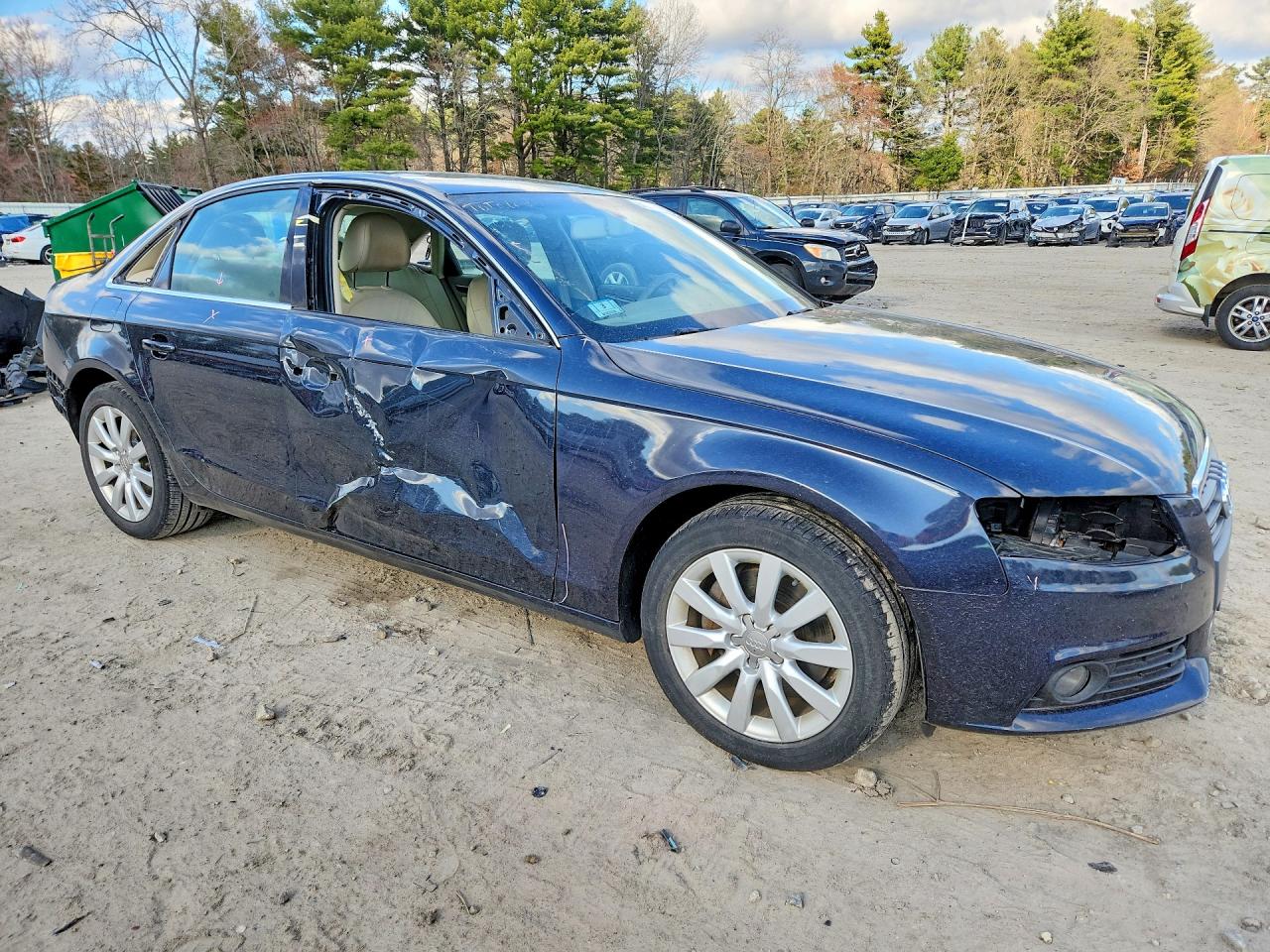 2012 Audi A4 Premium Black vin: WAUBFAFL8CN019639
