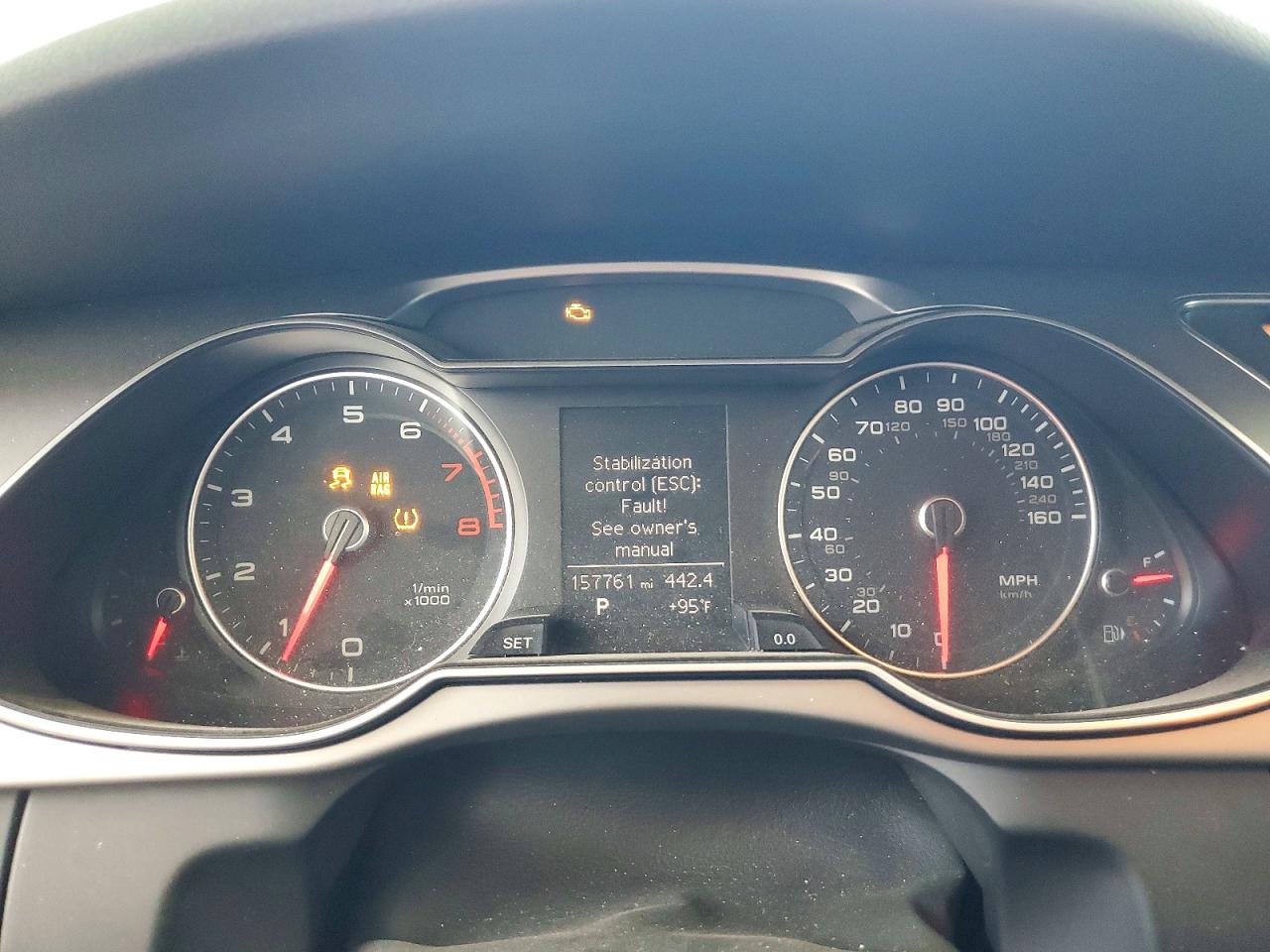 2013 Audi A4 Premium White vin: WAUBFAFL8DN006049