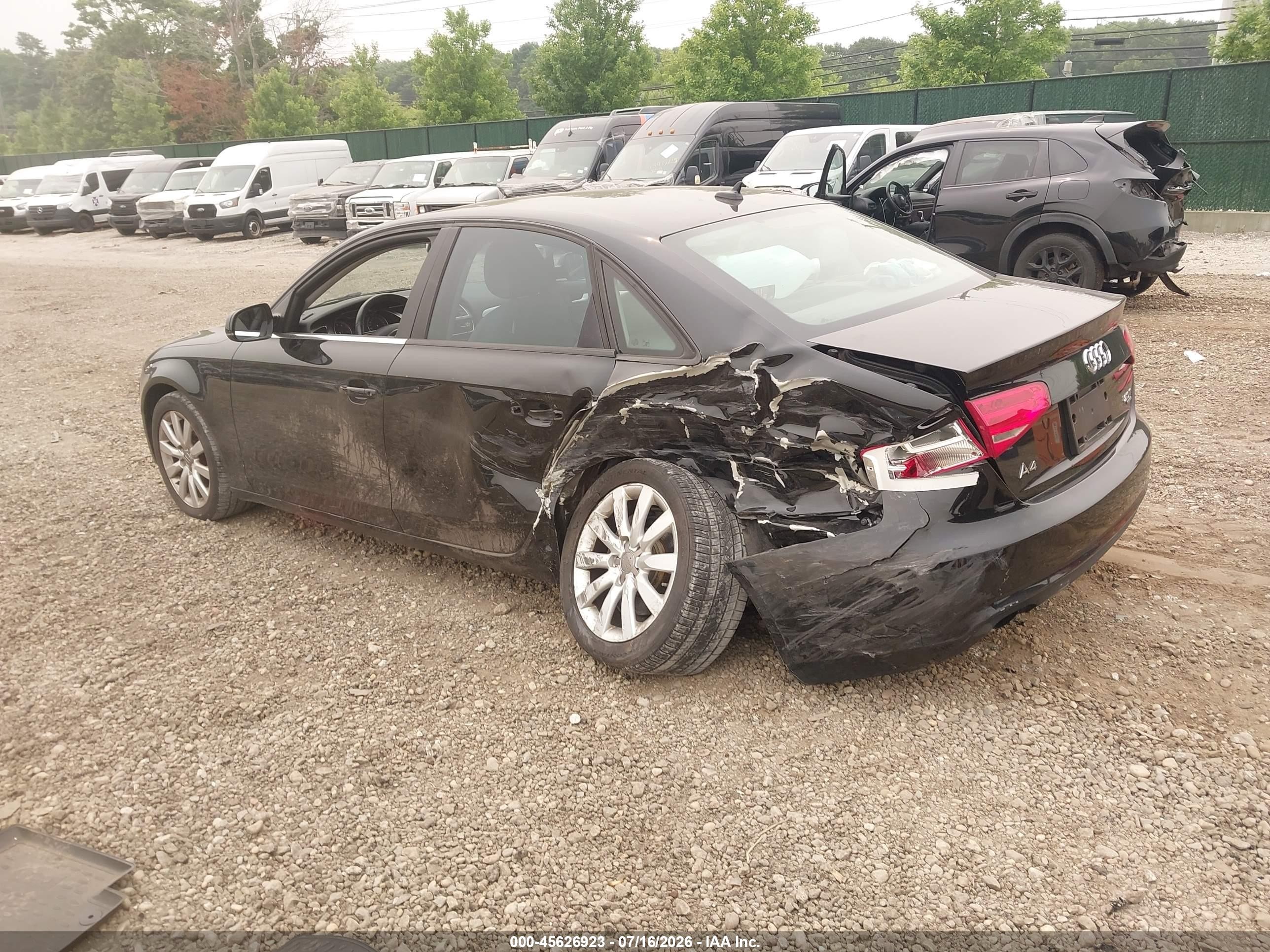 2013 Audi A4 2.0t Premium White vin: WAUBFAFL8DN032683