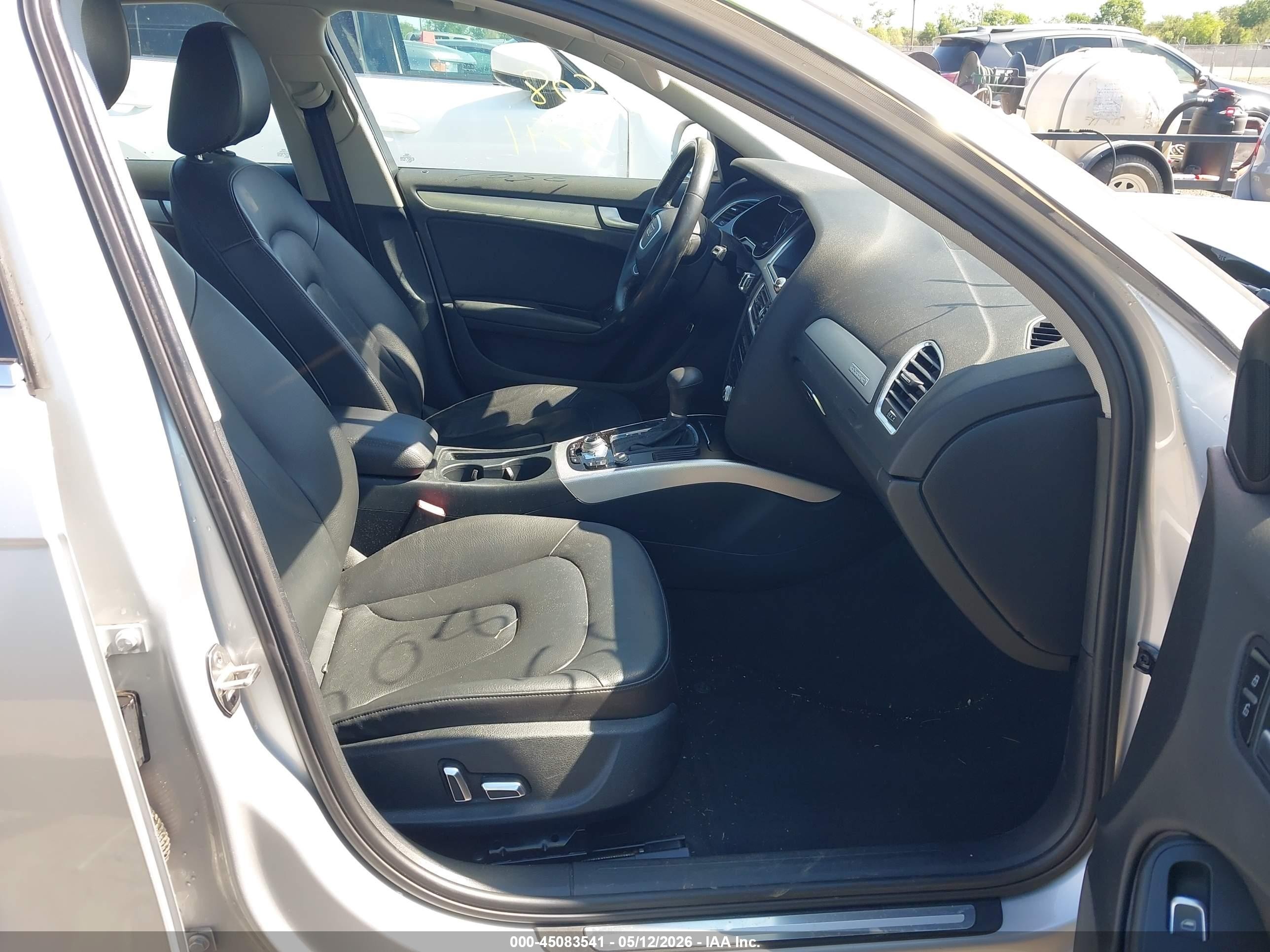 2013 Audi A4 2.0t Premium Silver vin: WAUBFAFL8DN038855