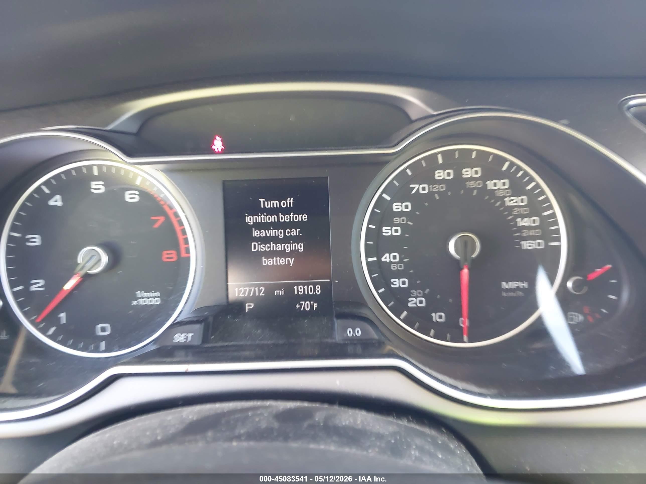 2013 Audi A4 2.0t Premium Silver vin: WAUBFAFL8DN038855