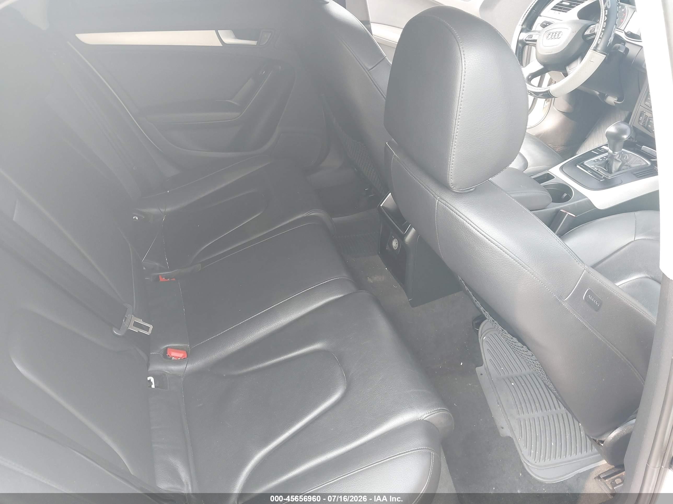 2013 Audi A4 2.0t Premium White vin: WAUBFAFL8DN038970