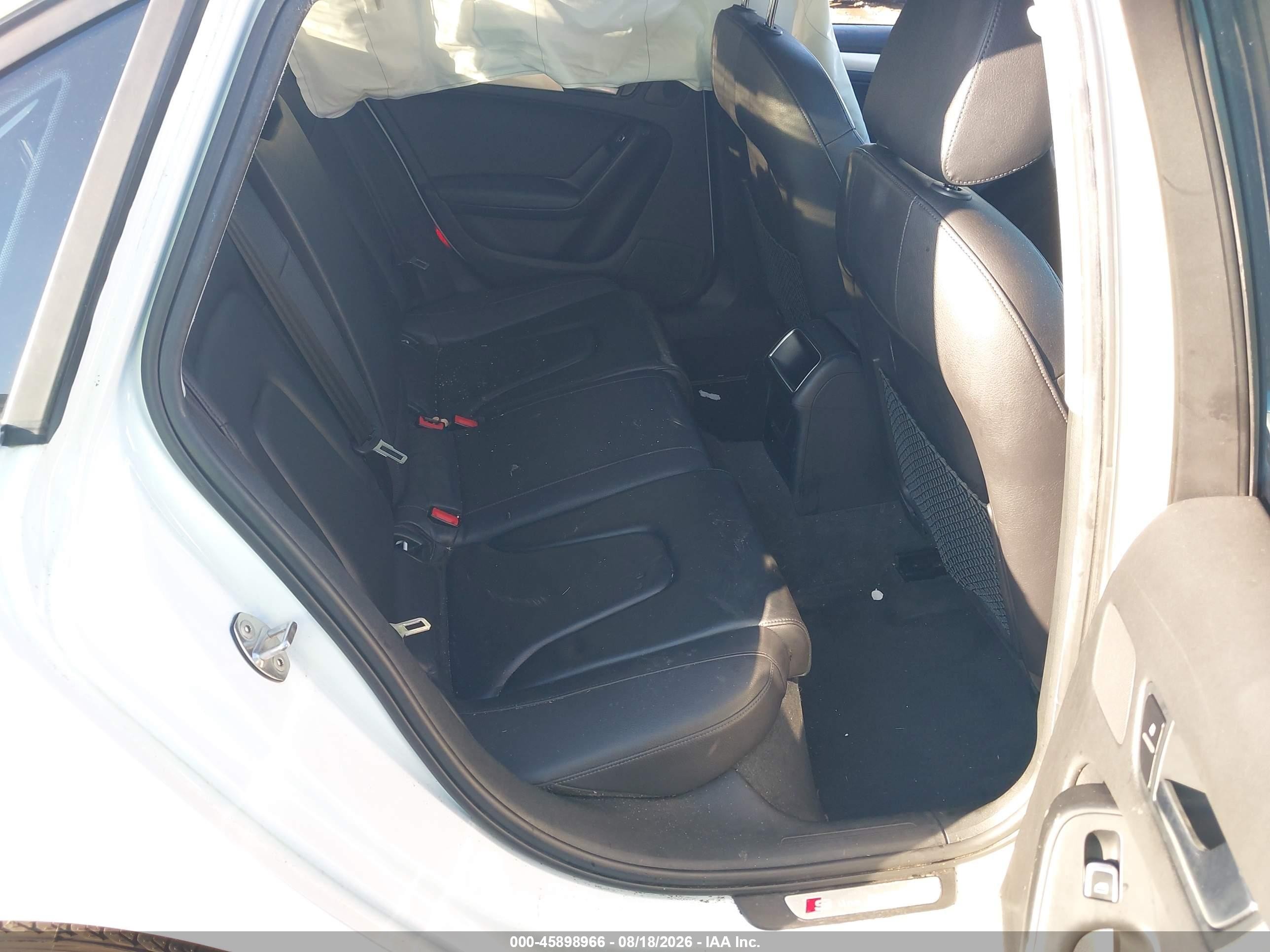 2014 Audi A4 2.0t Premium White vin: WAUBFAFL8EN026836