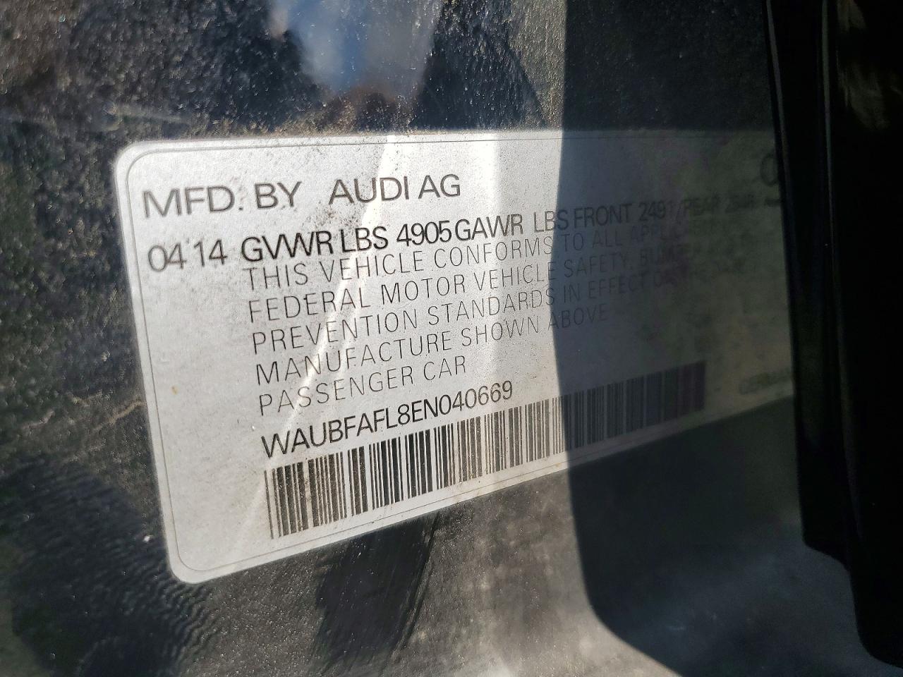 2014 Audi A4 Premium Черный vin: WAUBFAFL8EN040669