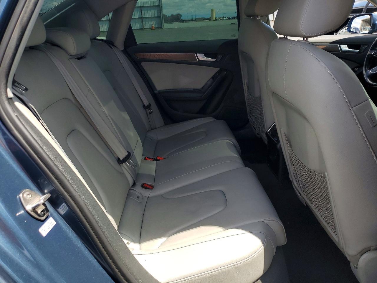 2015 Audi A4 Premium Синий vin: WAUBFAFL8FN017104