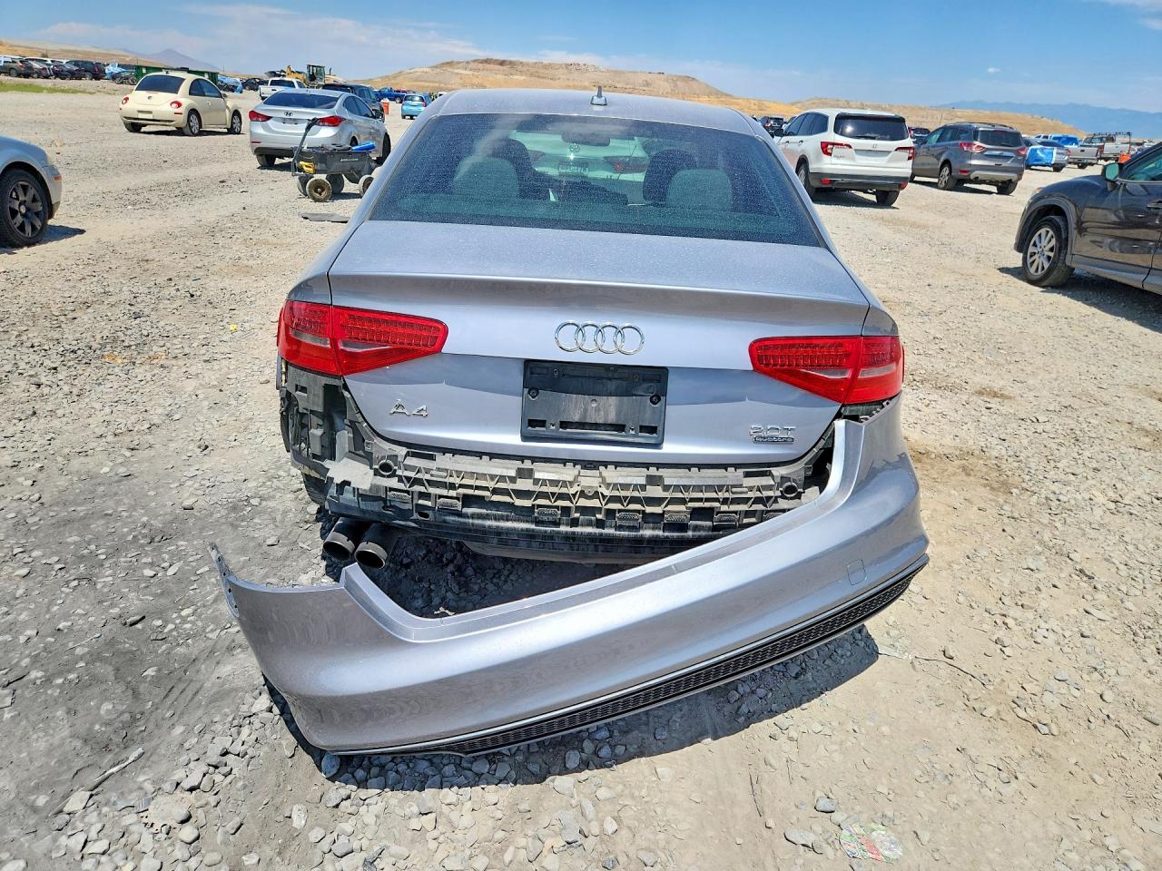 2015 Audi A4 Premium Silver vin: WAUBFAFL8FN040463