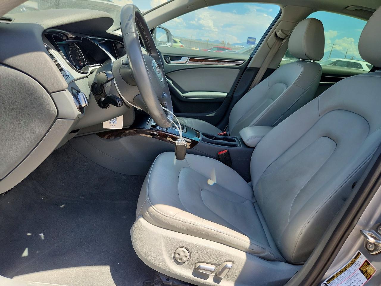 2015 Audi A4 Premium Silver vin: WAUBFAFL8FN040463