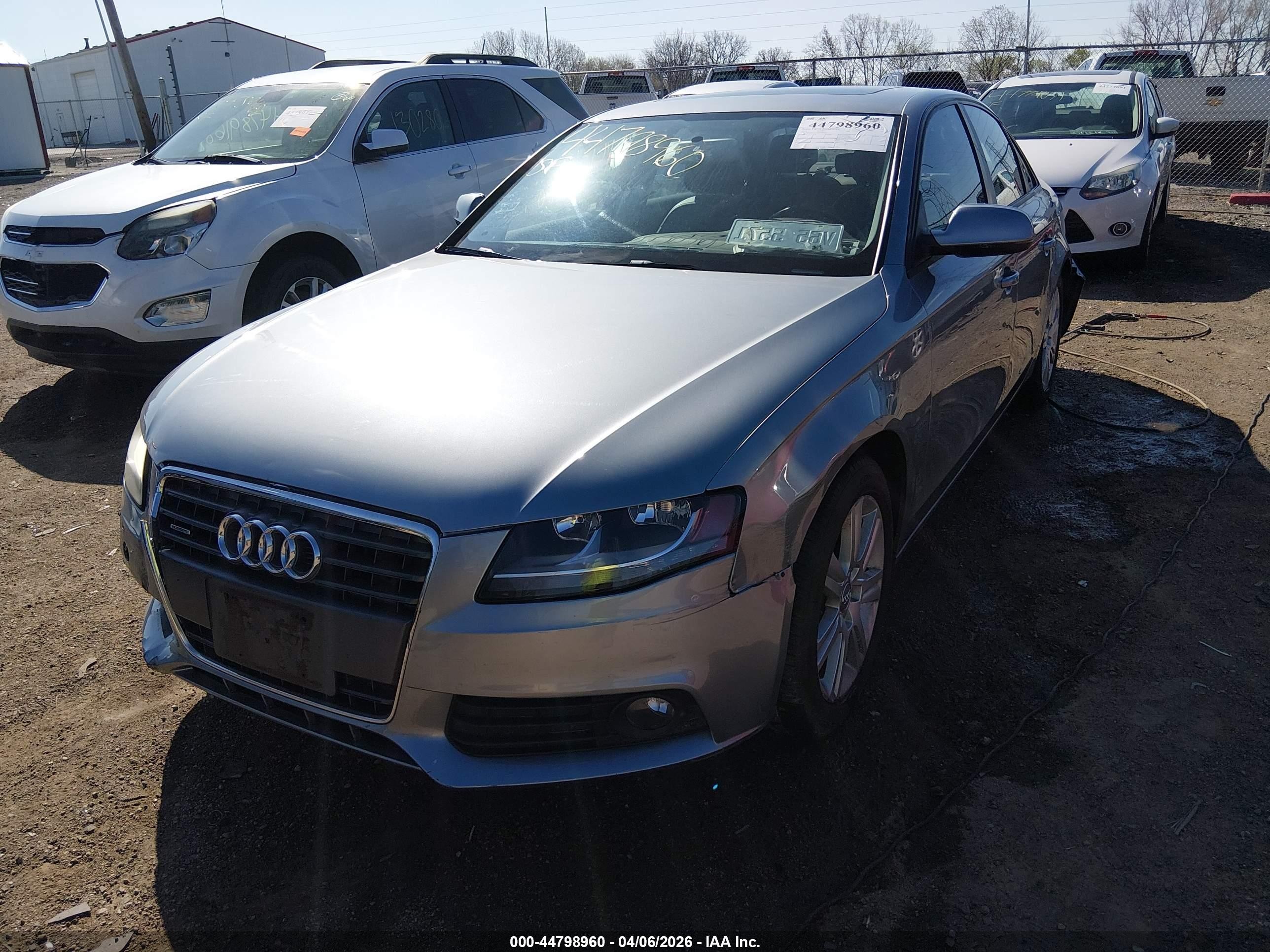 2011 Audi A4 2.0t Premium Silver vin: WAUBFAFL9BN009166