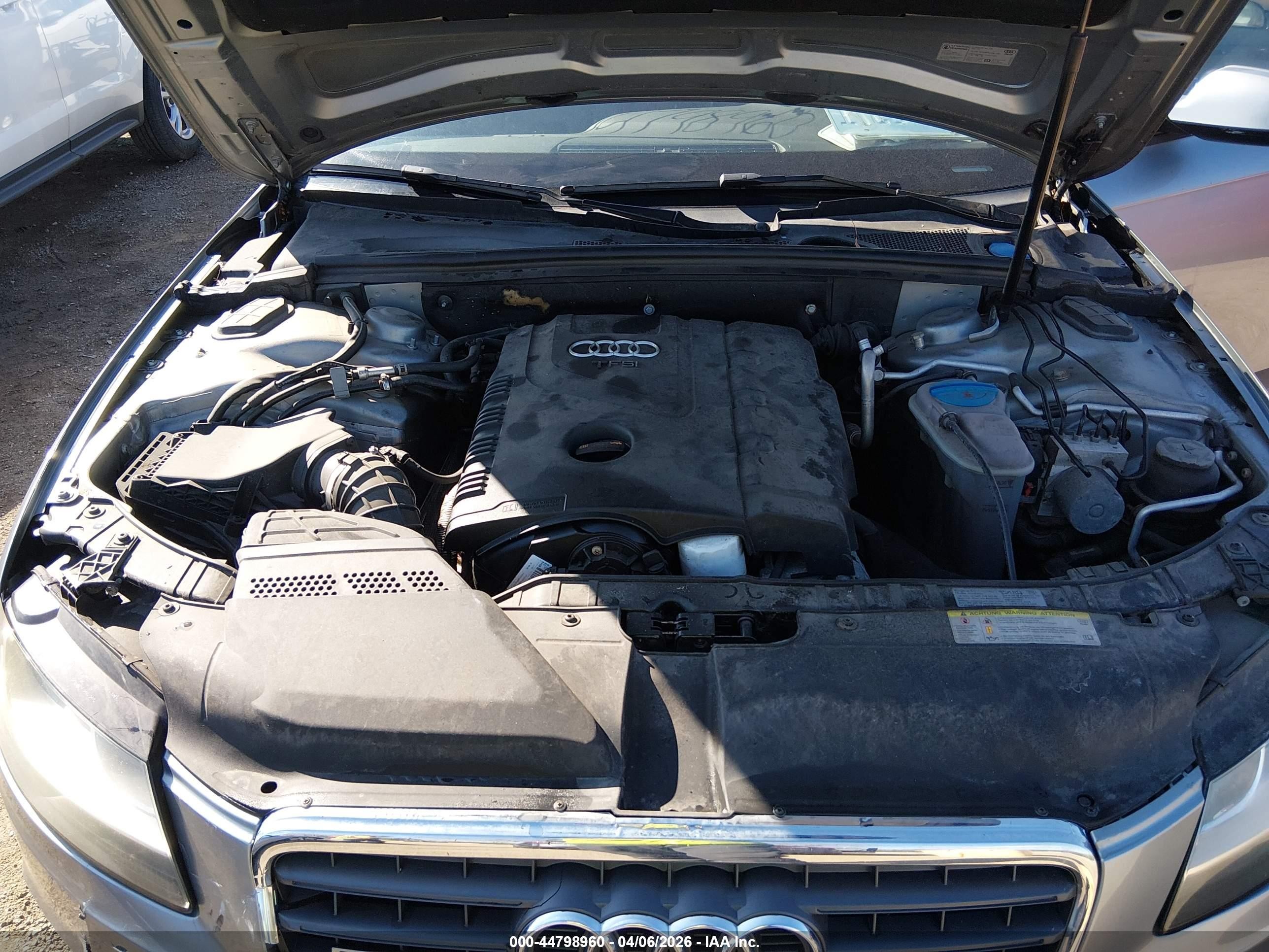 2011 Audi A4 2.0t Premium Silver vin: WAUBFAFL9BN009166