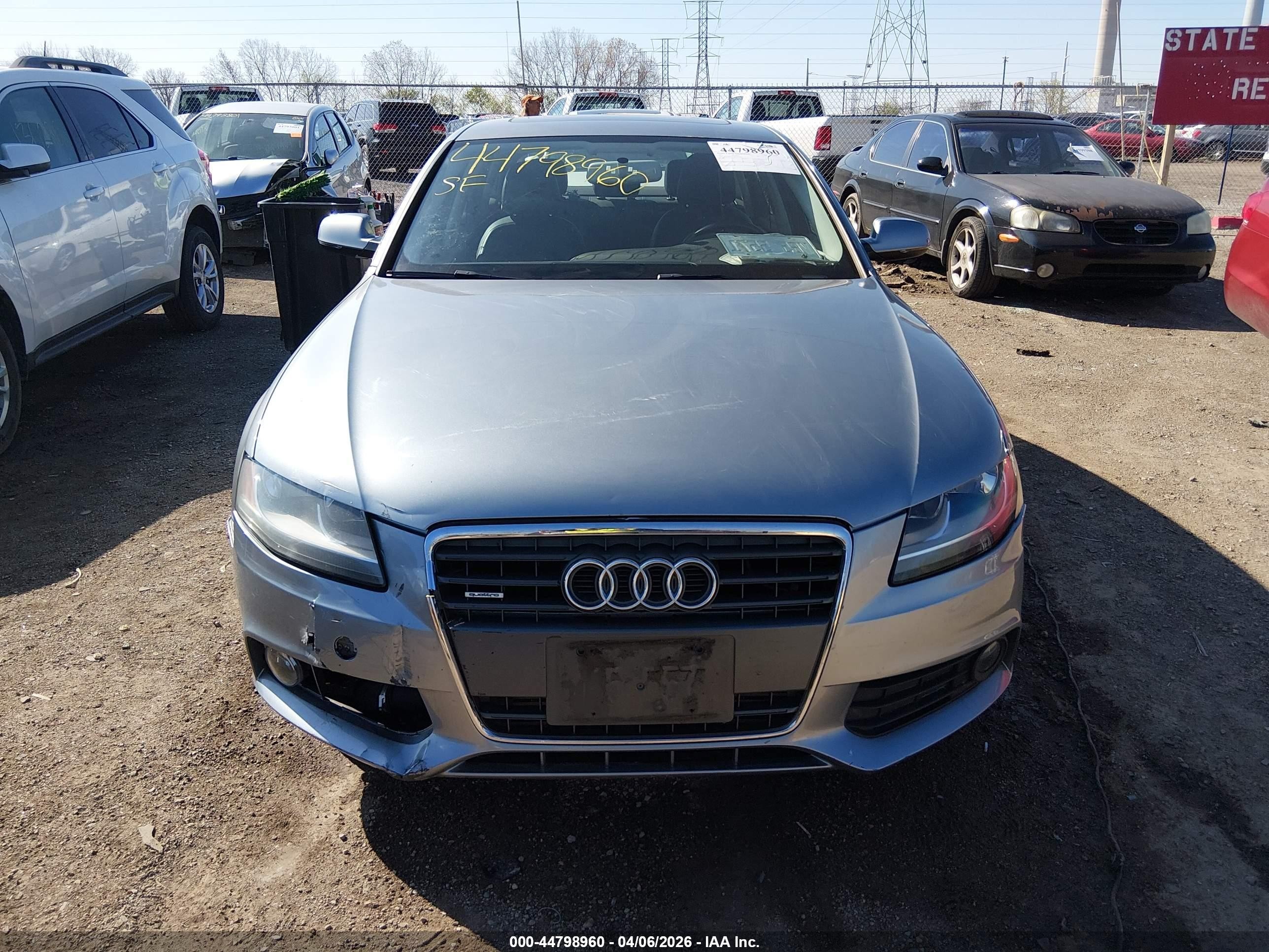 2011 Audi A4 2.0t Premium Silver vin: WAUBFAFL9BN009166