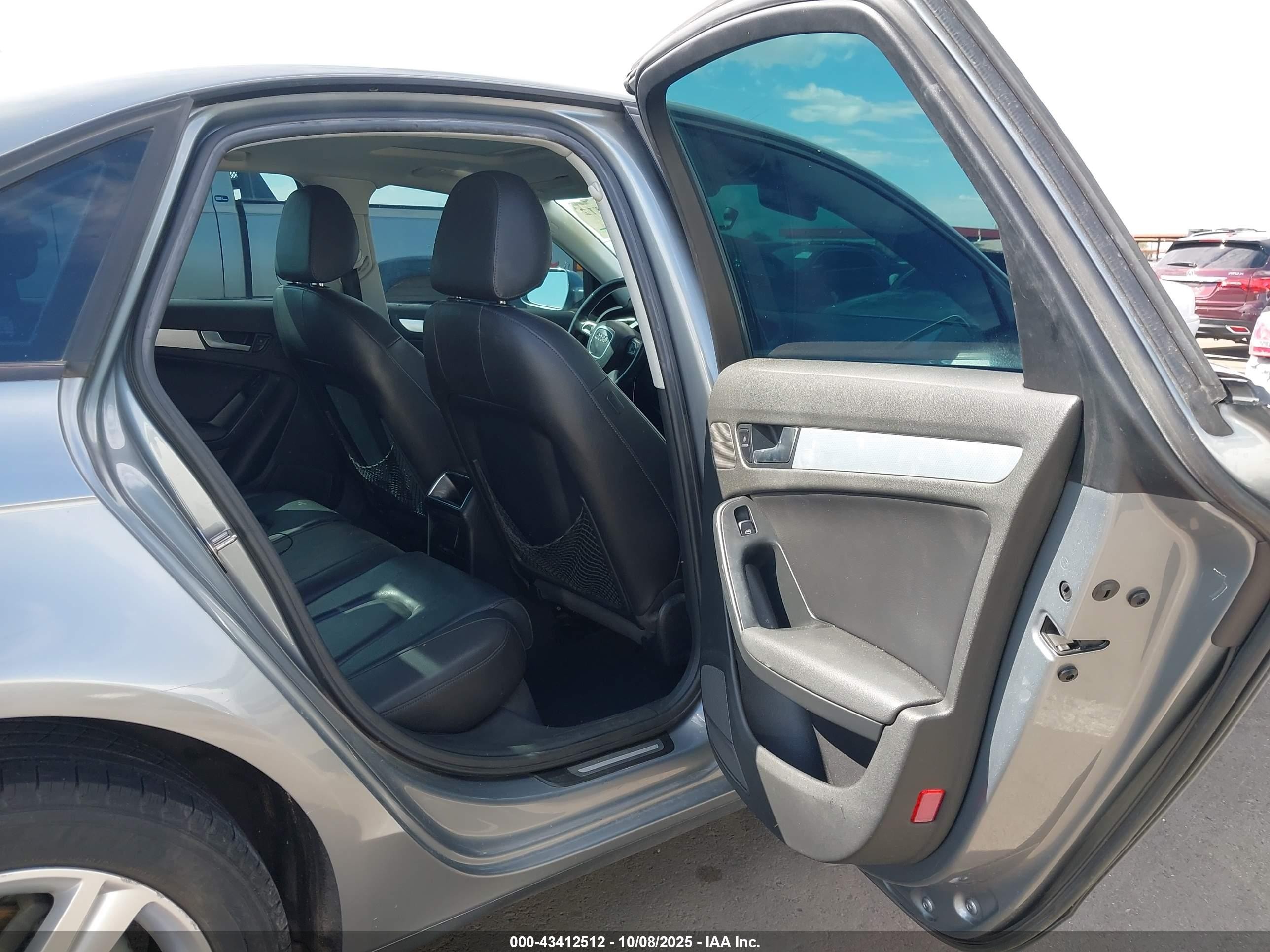 2011 Audi A4 2.0t Premium Gray vin: WAUBFAFL9BN010575