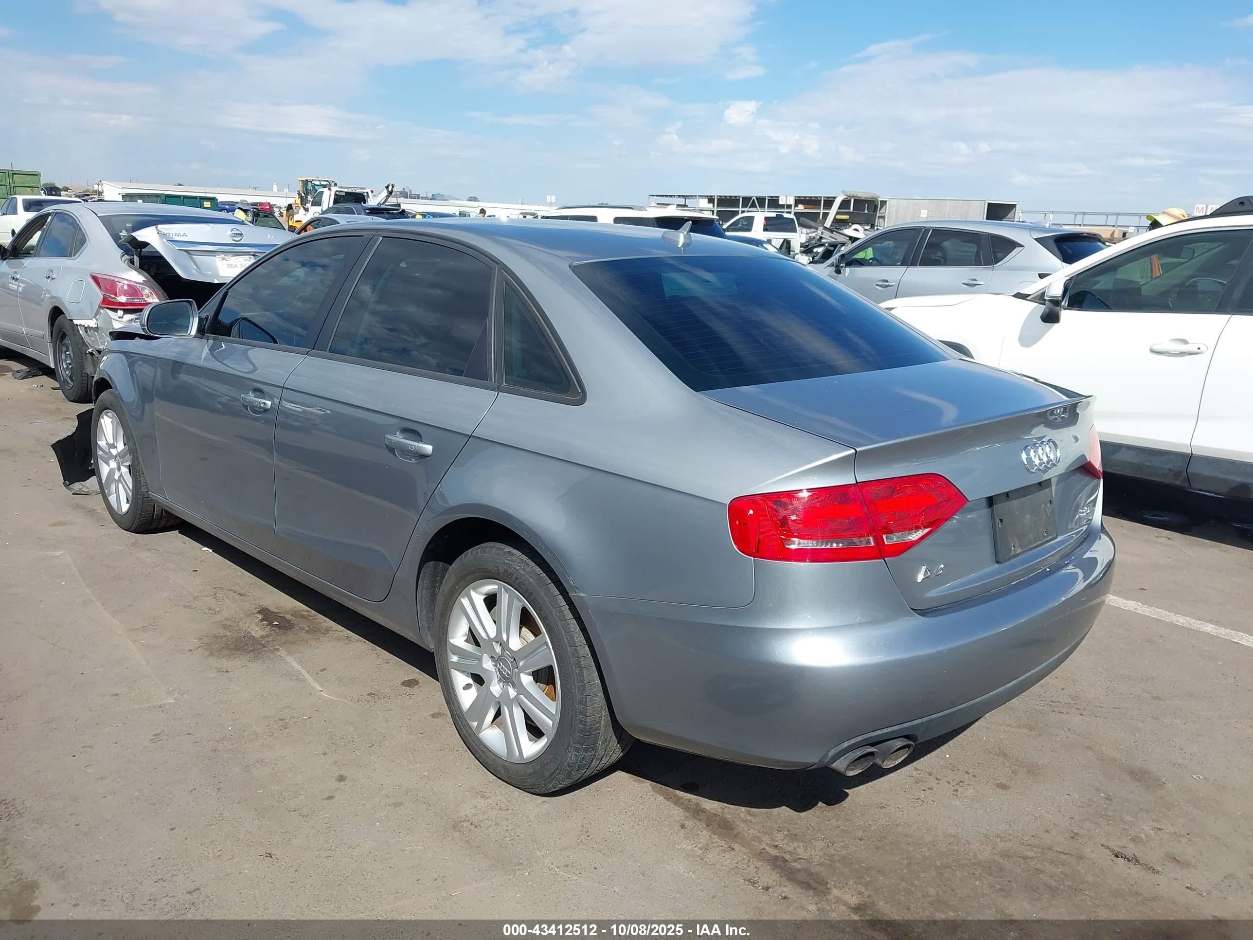 2011 Audi A4 2.0t Premium Gray vin: WAUBFAFL9BN010575