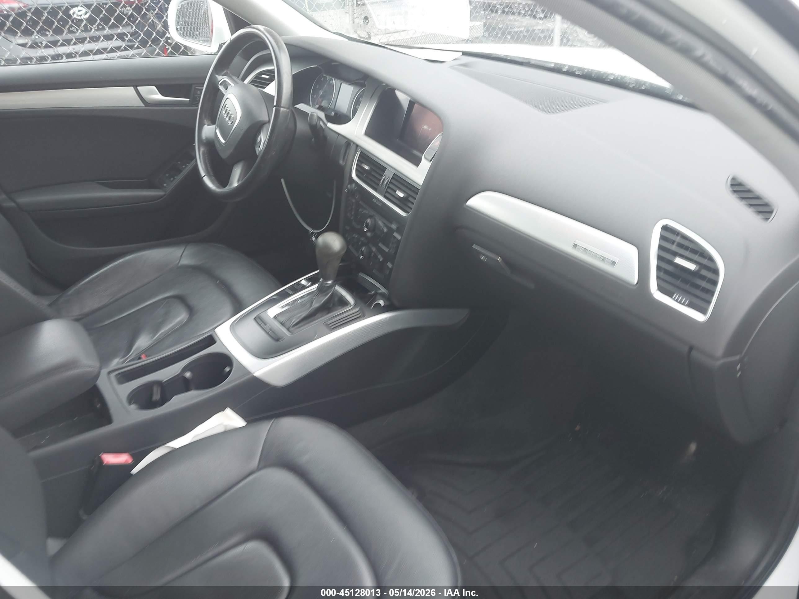 2012 Audi A4 2.0t Premium White vin: WAUBFAFL9CN019312