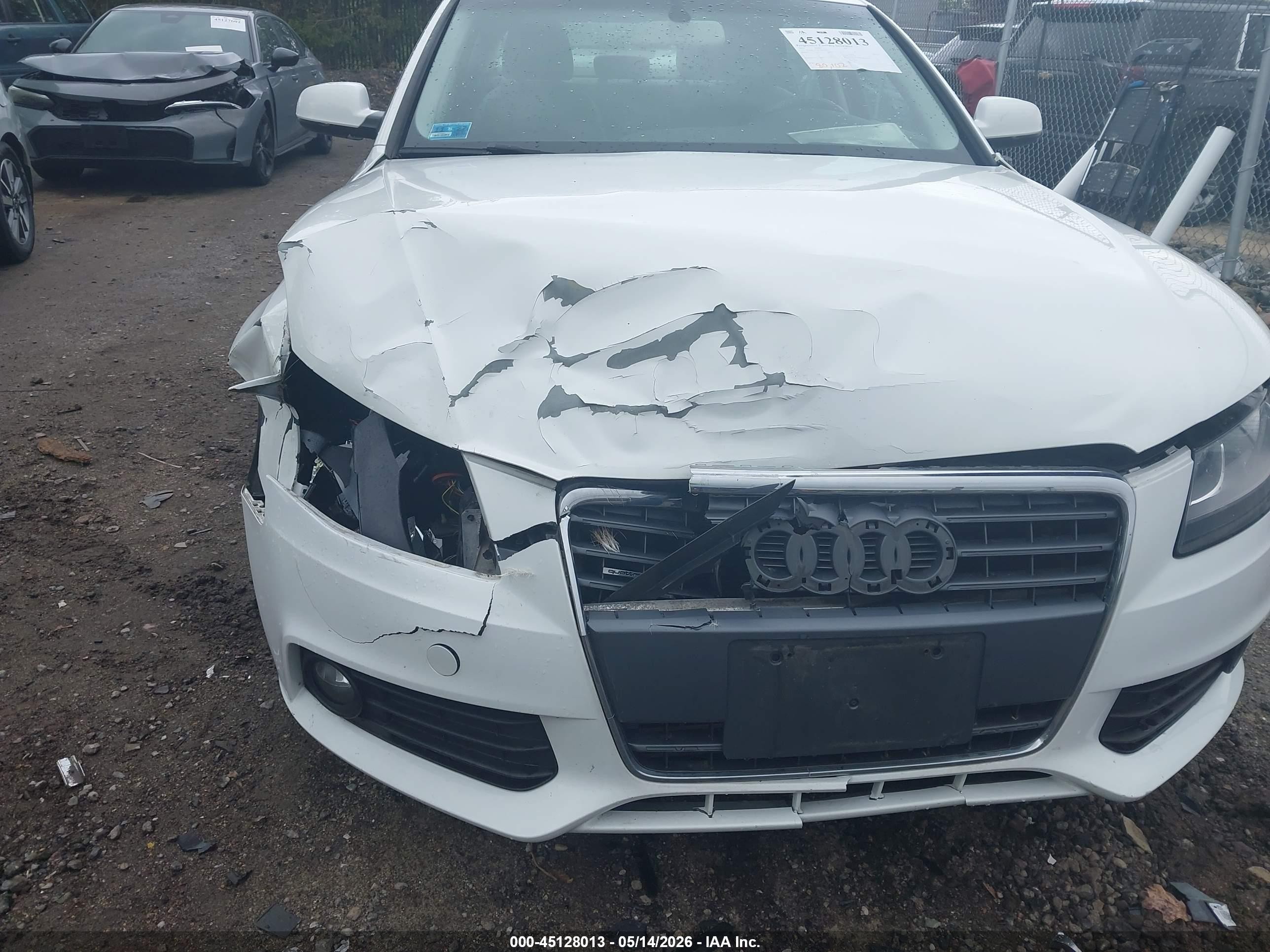 2012 Audi A4 2.0t Premium White vin: WAUBFAFL9CN019312