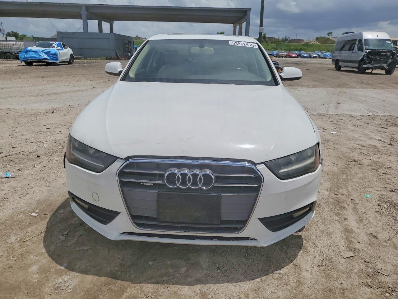 2013 Audi A4 Premium White vin: WAUBFAFL9DN022647