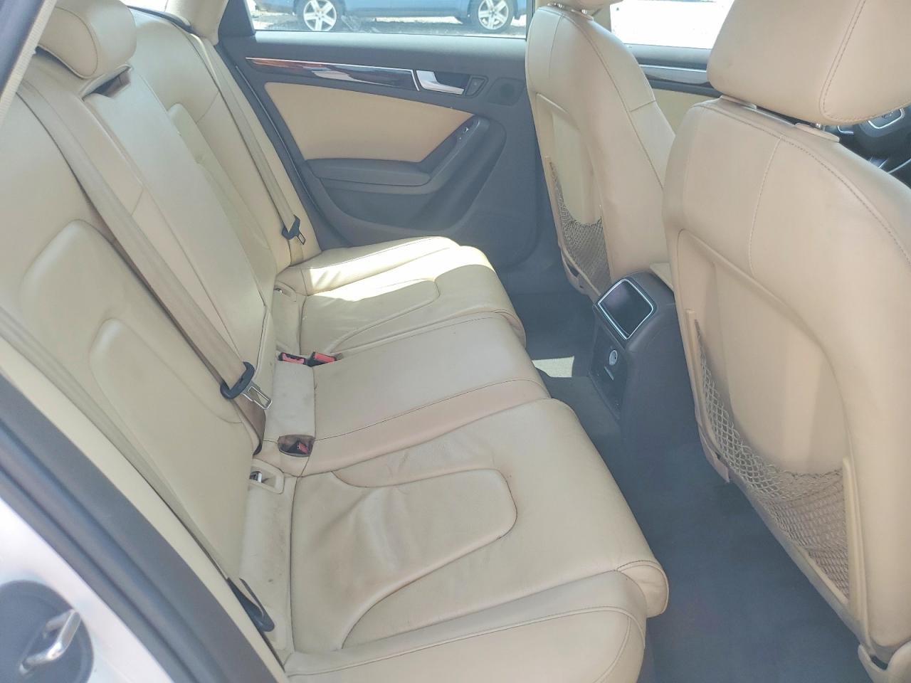2013 Audi A4 Premium White vin: WAUBFAFL9DN022647