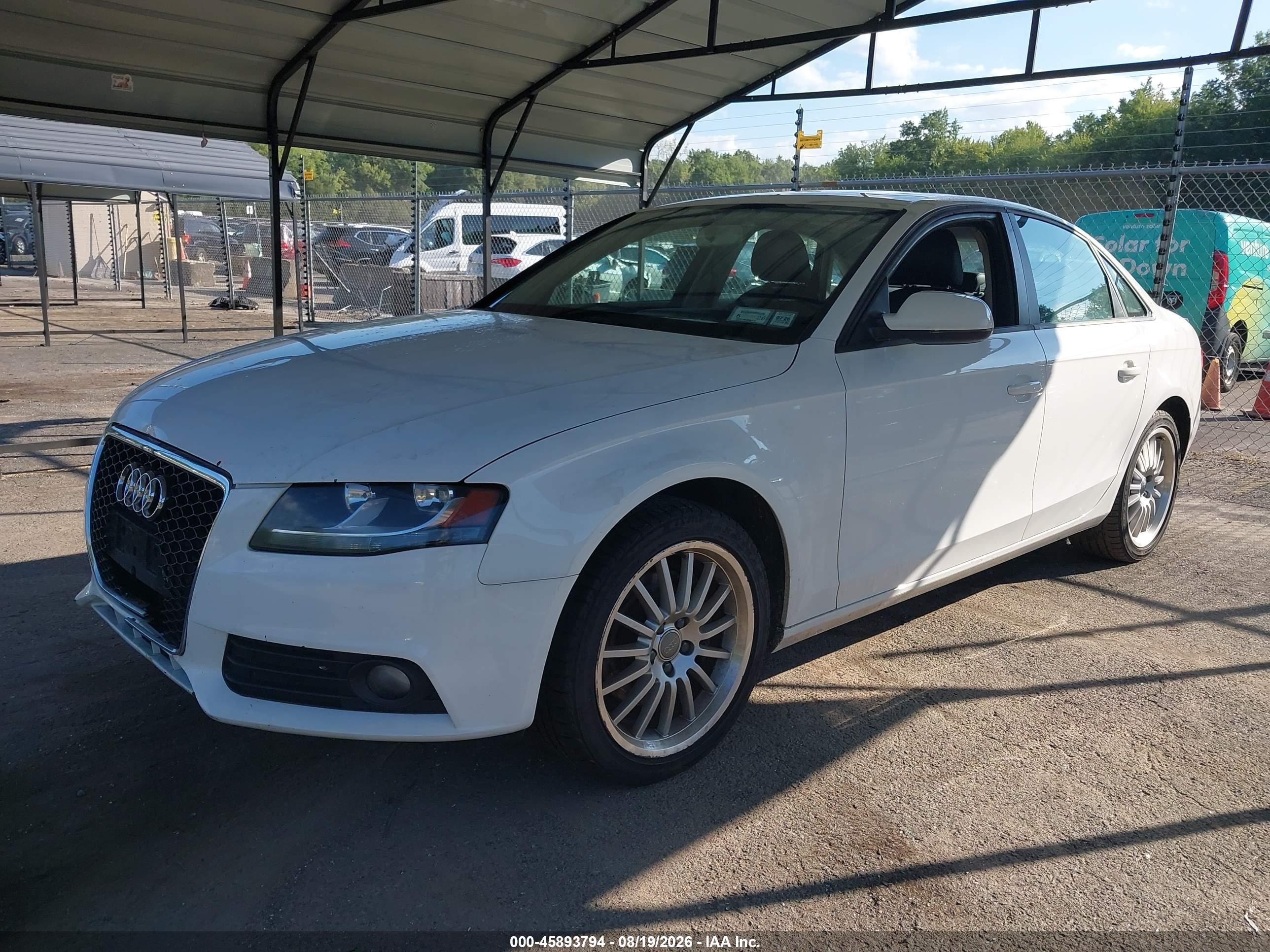 2010 Audi A4 2.0t Premium White vin: WAUBFAFLXAN031238