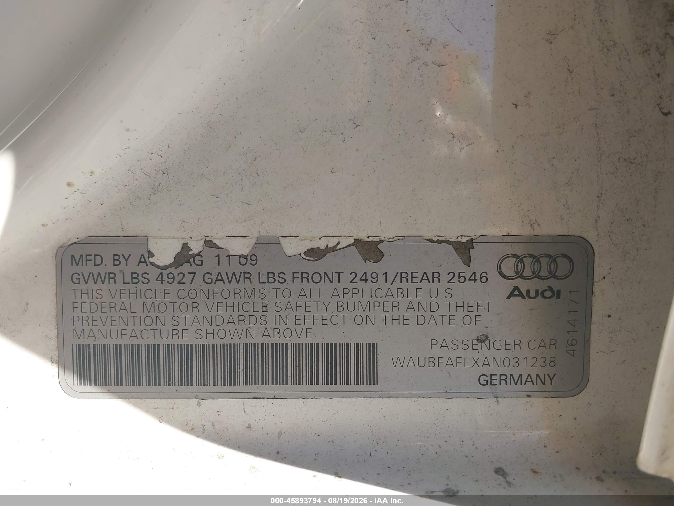 2010 Audi A4 2.0t Premium White vin: WAUBFAFLXAN031238