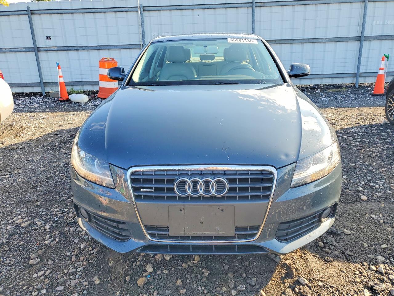 2011 Audi A4 Premium Gray vin: WAUBFAFLXBN038966