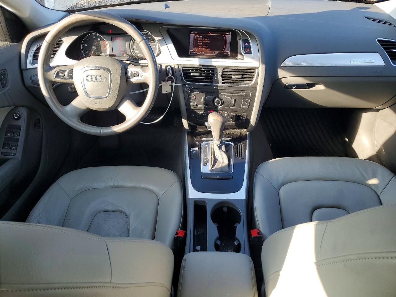 2011 Audi A4 Premium Gray vin: WAUBFAFLXBN038966