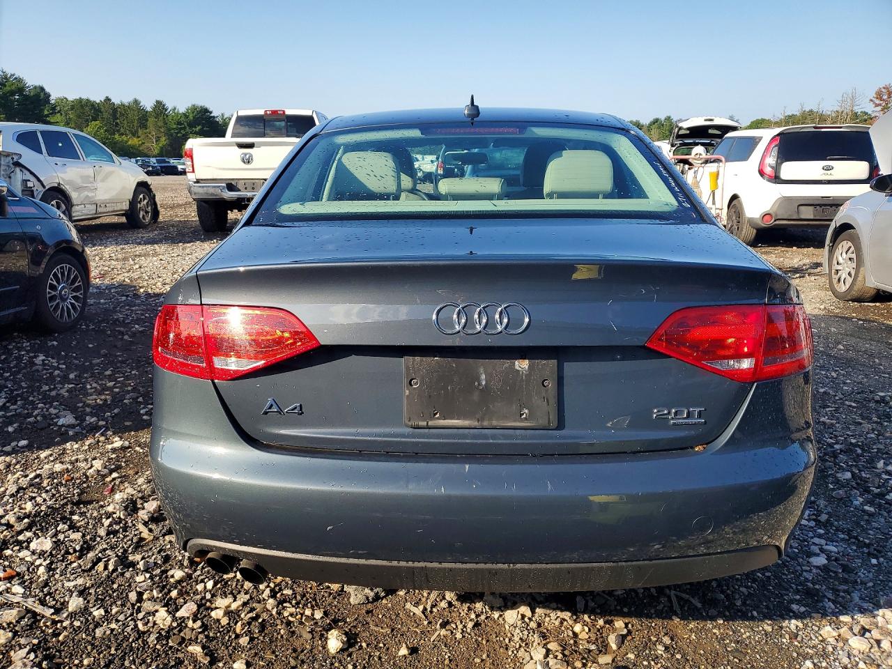 2011 Audi A4 Premium Gray vin: WAUBFAFLXBN038966