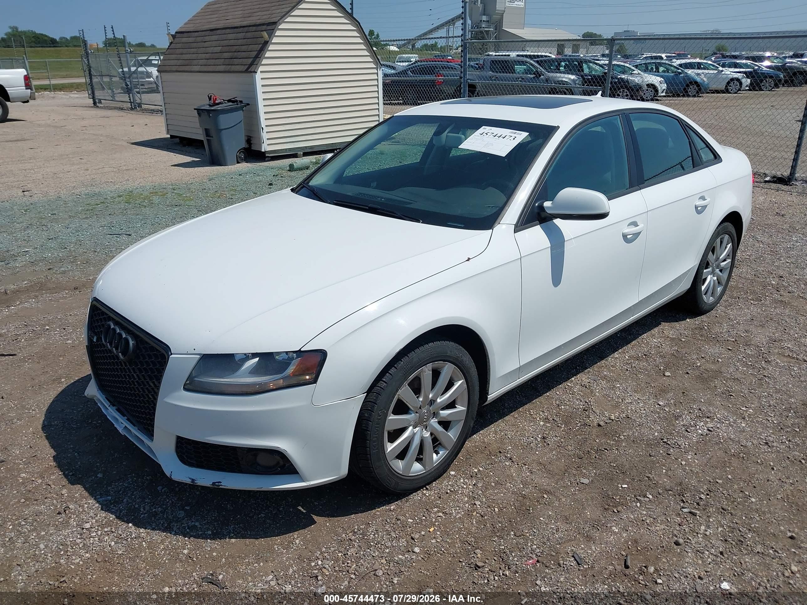 2012 Audi A4 2.0t Premium White vin: WAUBFAFLXCA114100